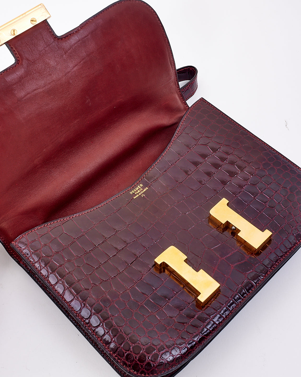 Hermès Vintage Burgundy Crocodile Porossus Lisse Constance 24 GHW