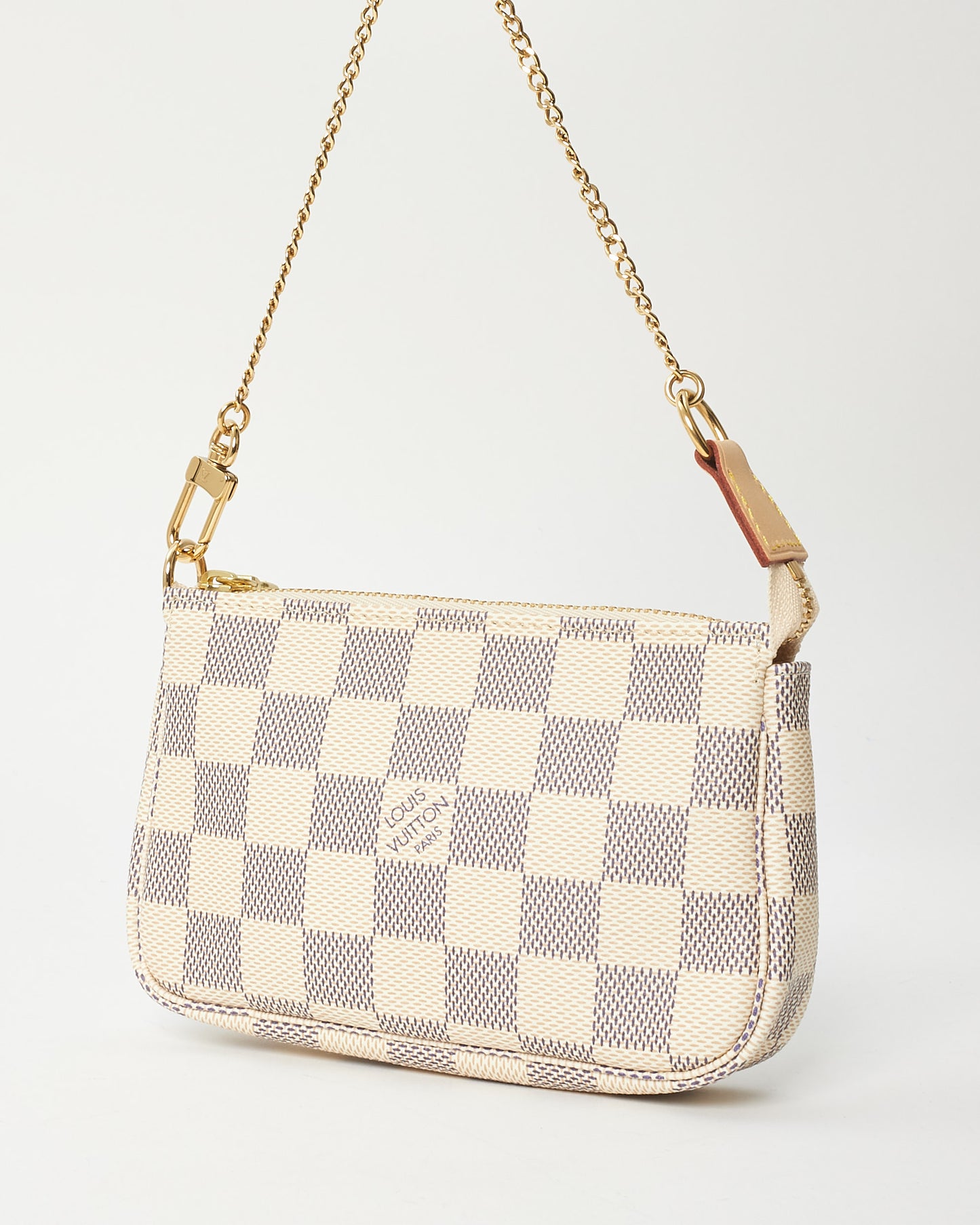 Louis Vuitton Damier Azur Coated Canvas Mini Pochette D
Accessoires