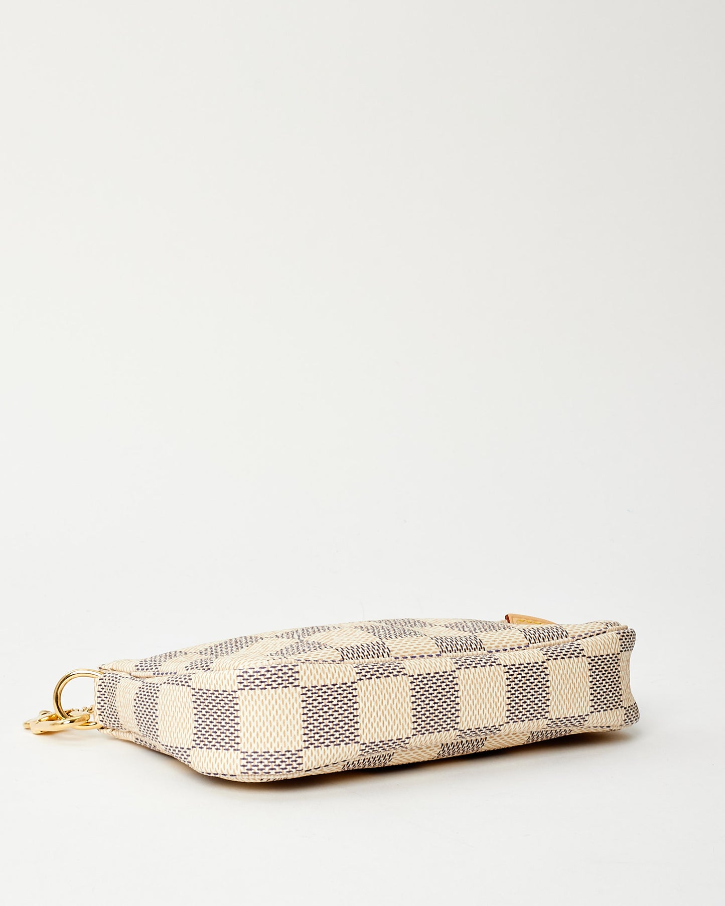 Louis Vuitton Damier Azur Coated Canvas Mini Pochette D
Accessoires