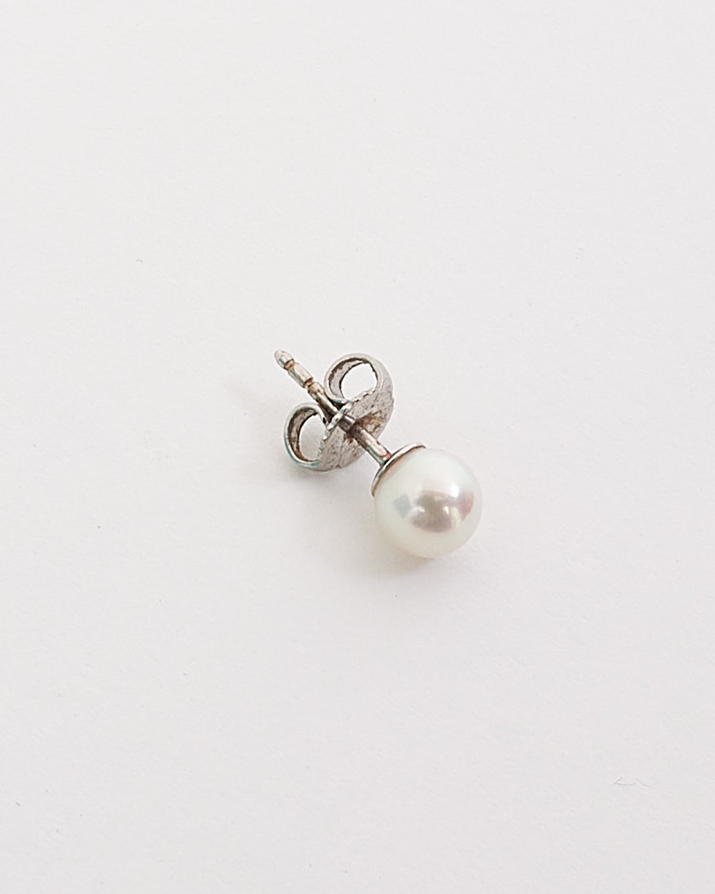 Tiffany 
Co. Signature Pearl Earrings