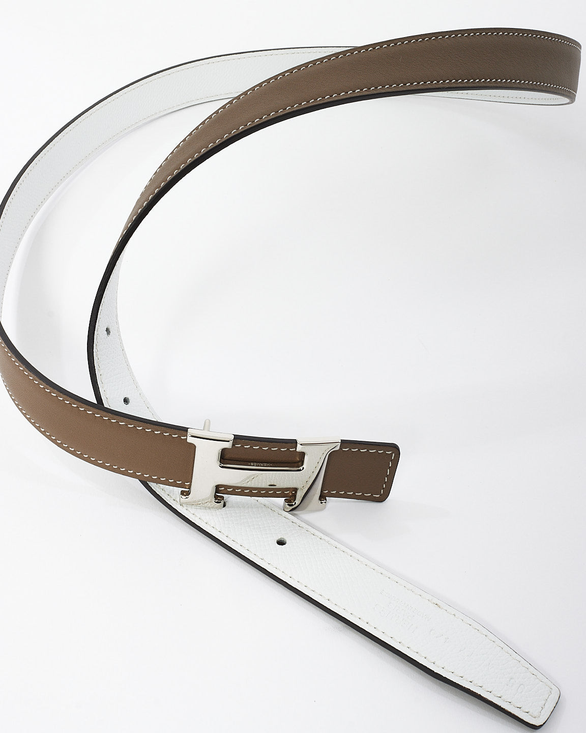 Hermès Etoupe 
White Leather Silver Buckle Reversible H Belt - 95