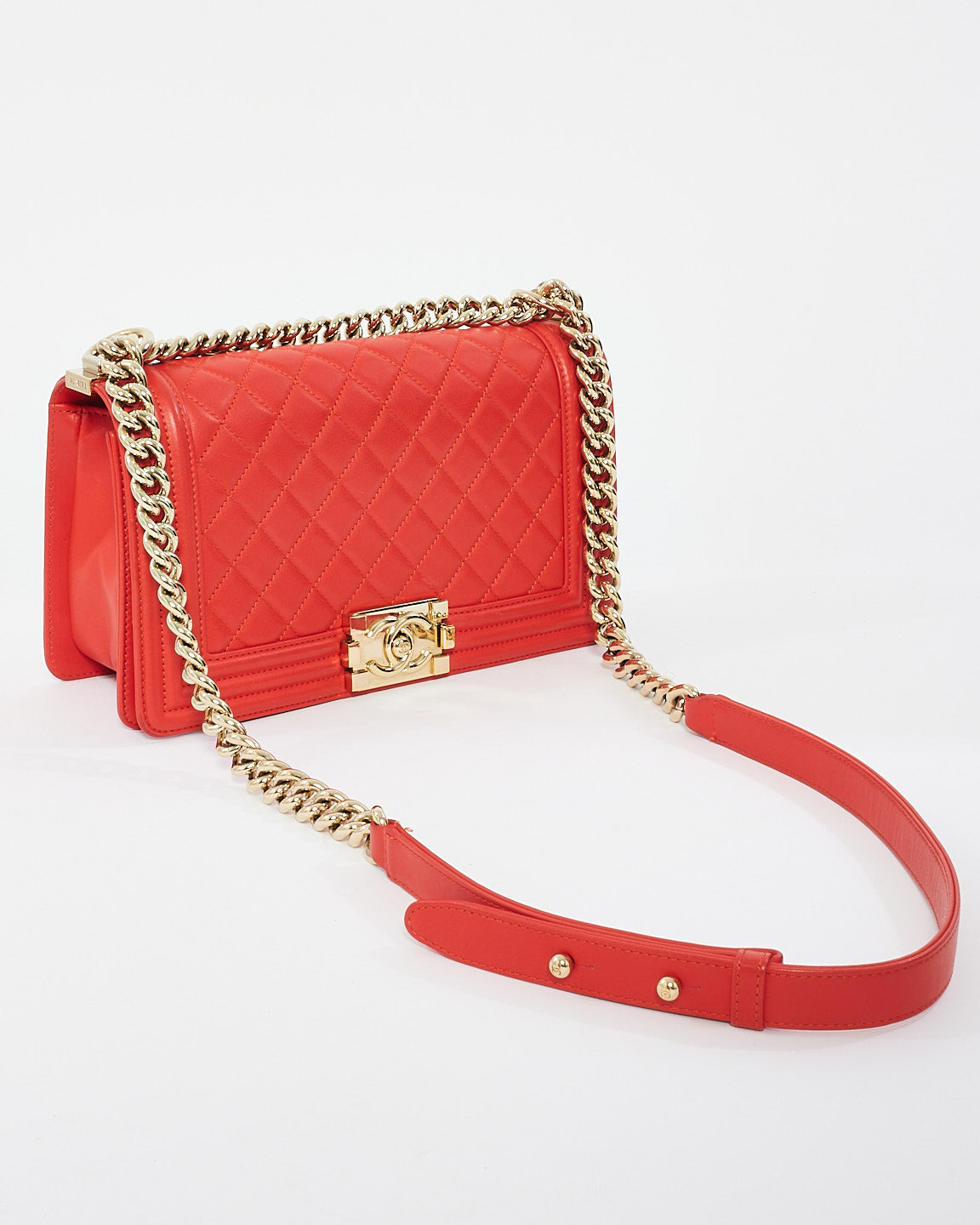 Sac Chanel Old Medium Boy en cuir d
agneau rouge