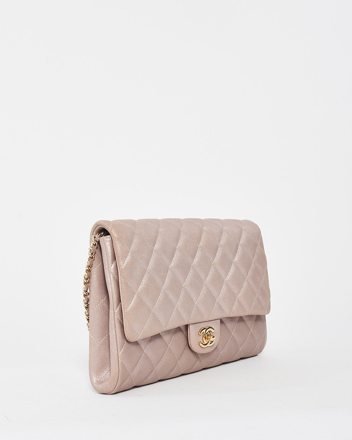 Sac à bandoulière à rabat simple en cuir de veau métallisé rose irisé Chanel