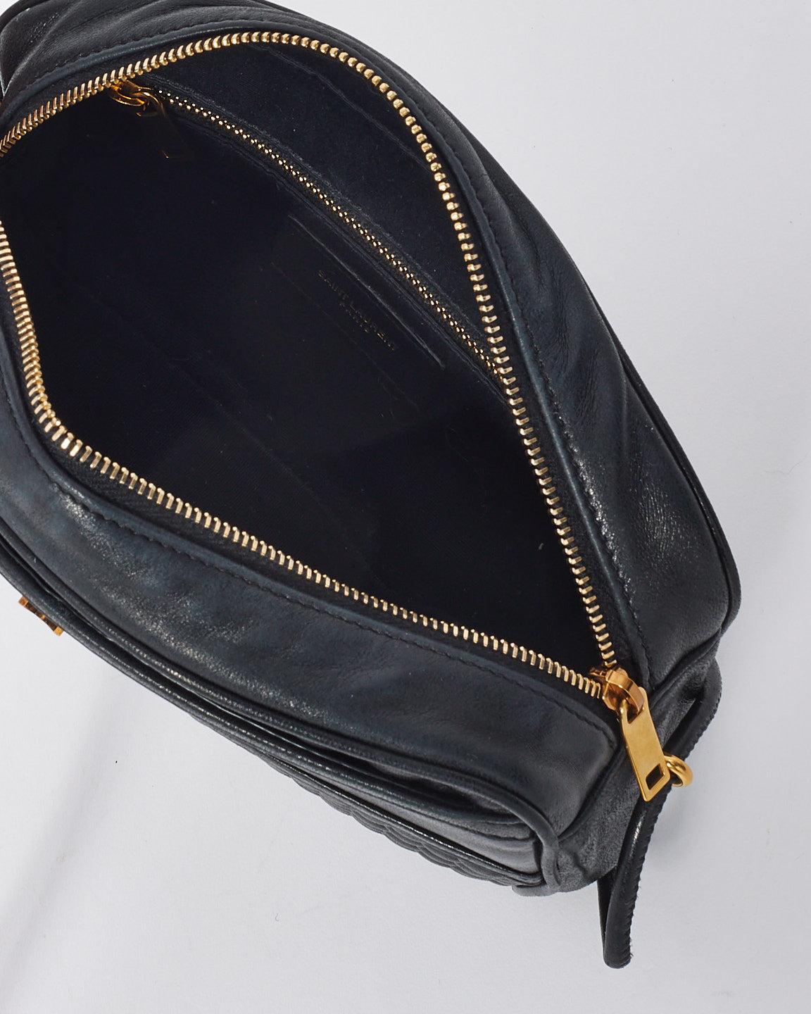 Sac appareil photo en cuir monogramme YSL Victoire en cuir noir Saint Laurent