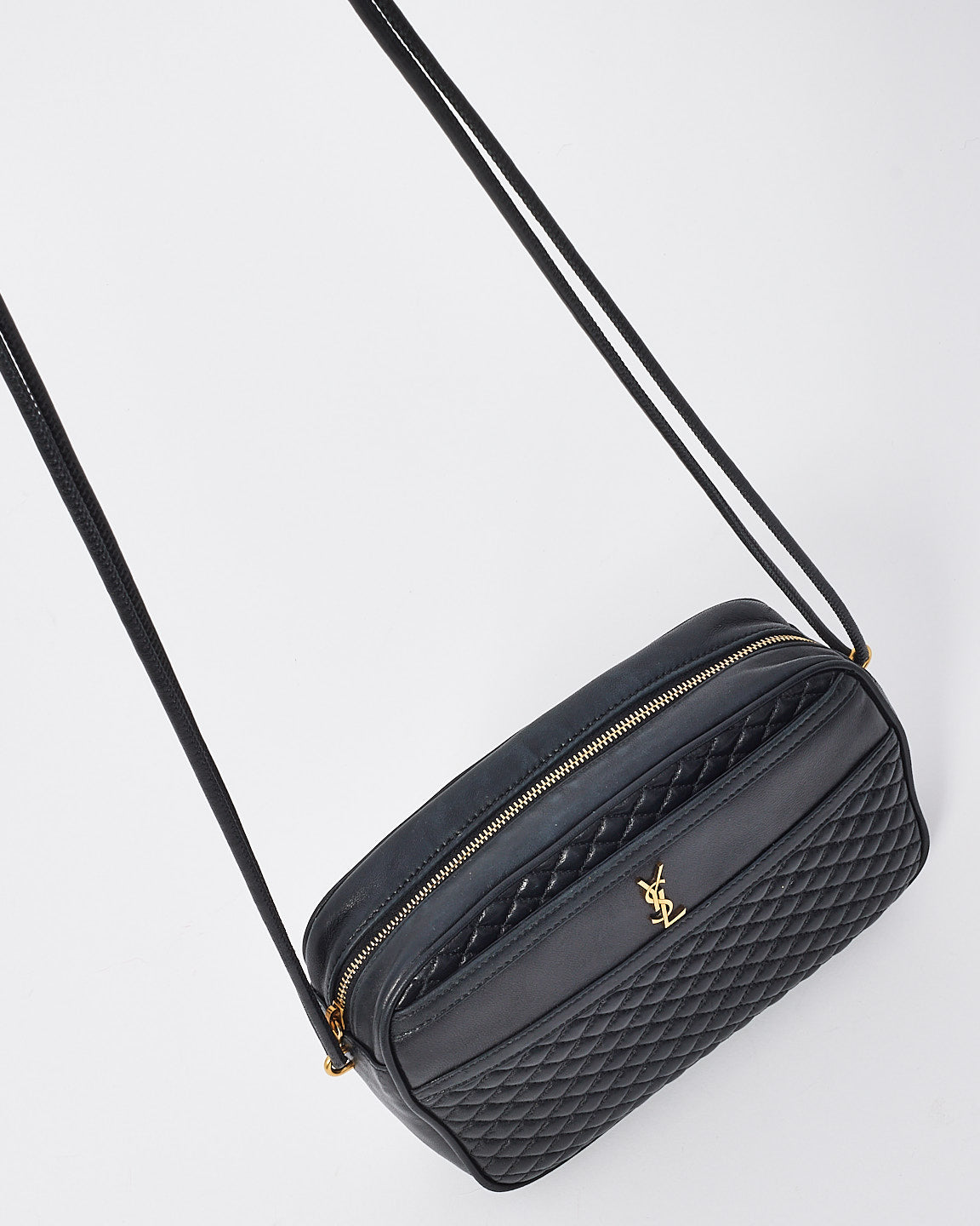 Sac appareil photo en cuir monogramme YSL Victoire en cuir noir Saint Laurent