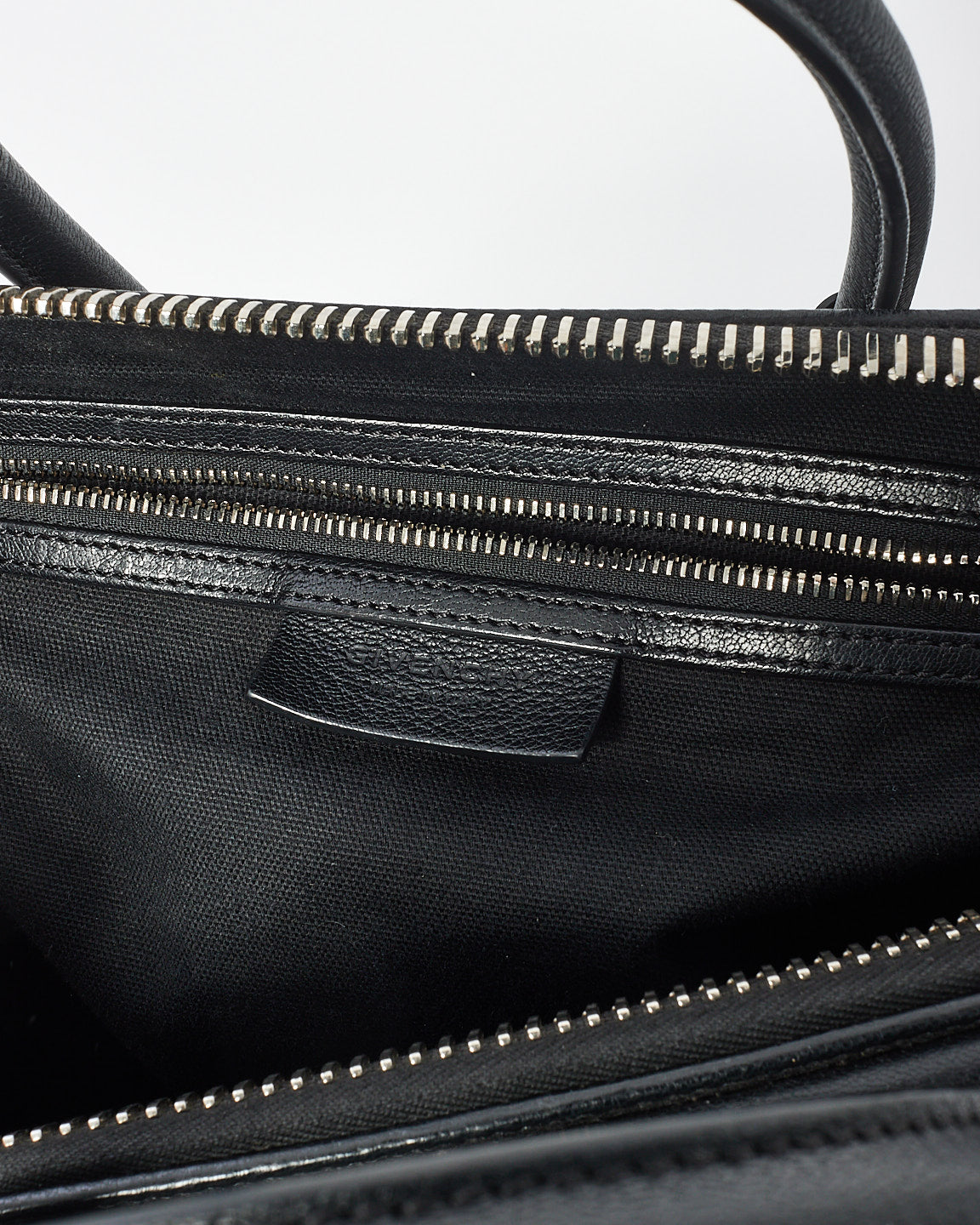 Givenchy Black Grained Medium Antigona Bag