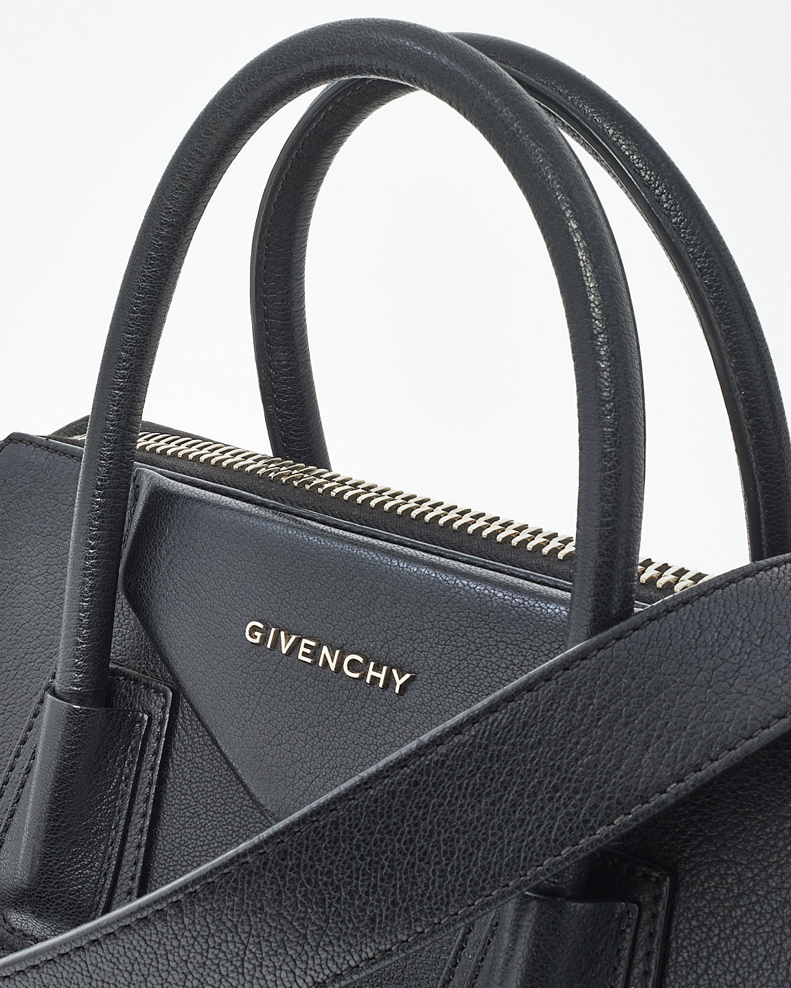 Givenchy Black Grained Medium Antigona Bag