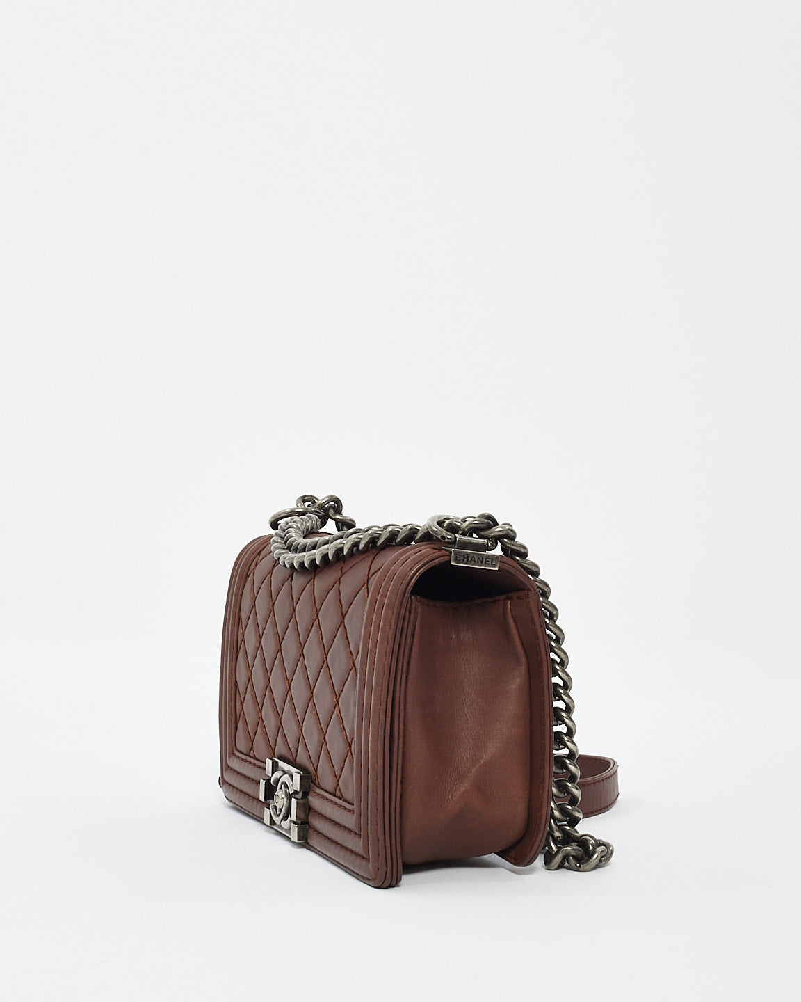 Sac Boy Old Medium en cuir matelassé marron Chanel