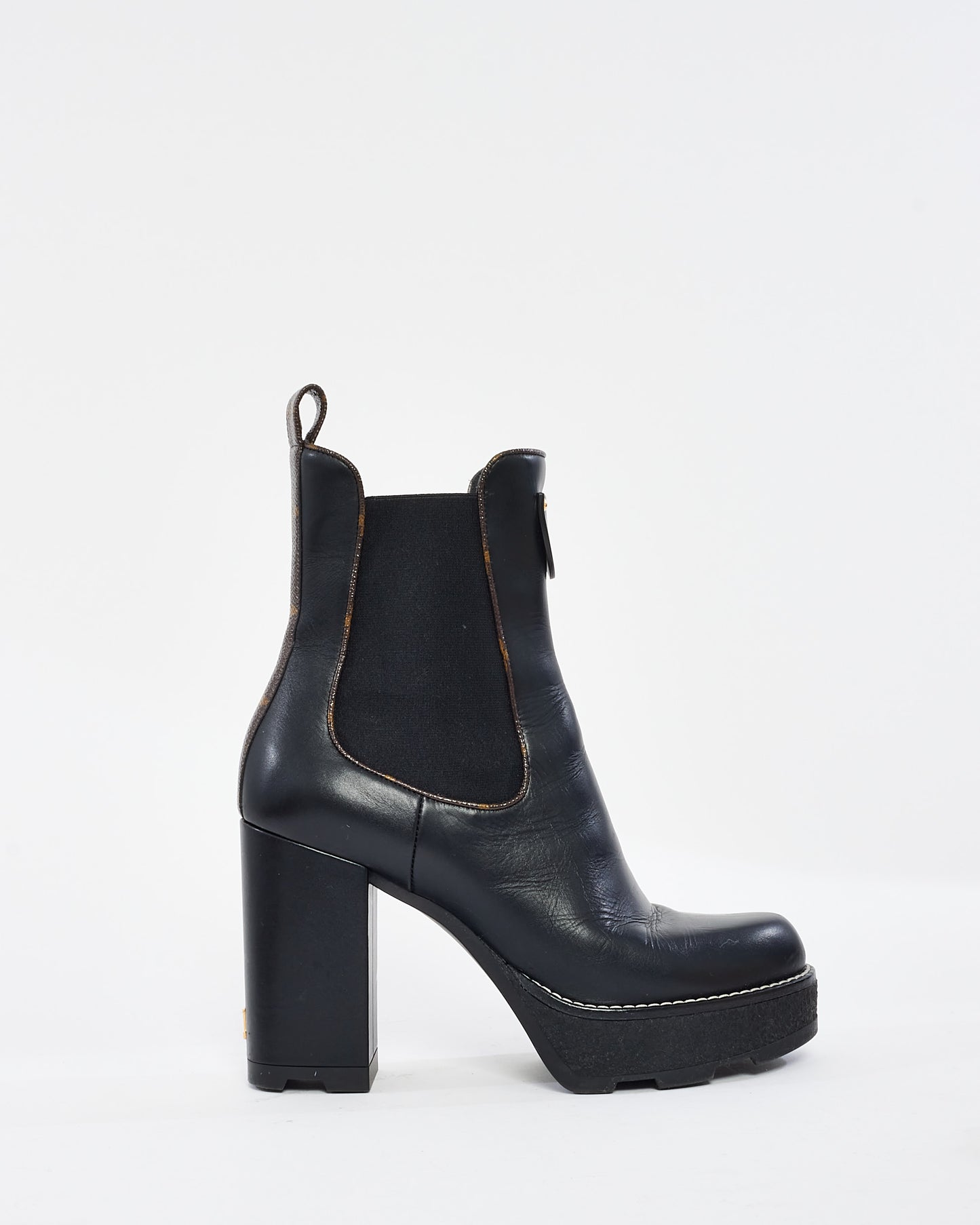 Louis Vuitton Black Leather 
Monogram Beaubourg Heeled Ankle Boot - 39