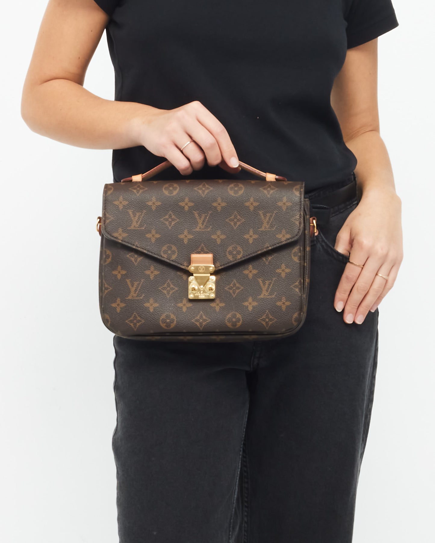 Louis Vuitton Monogram Canvas Pochette Metis Bag