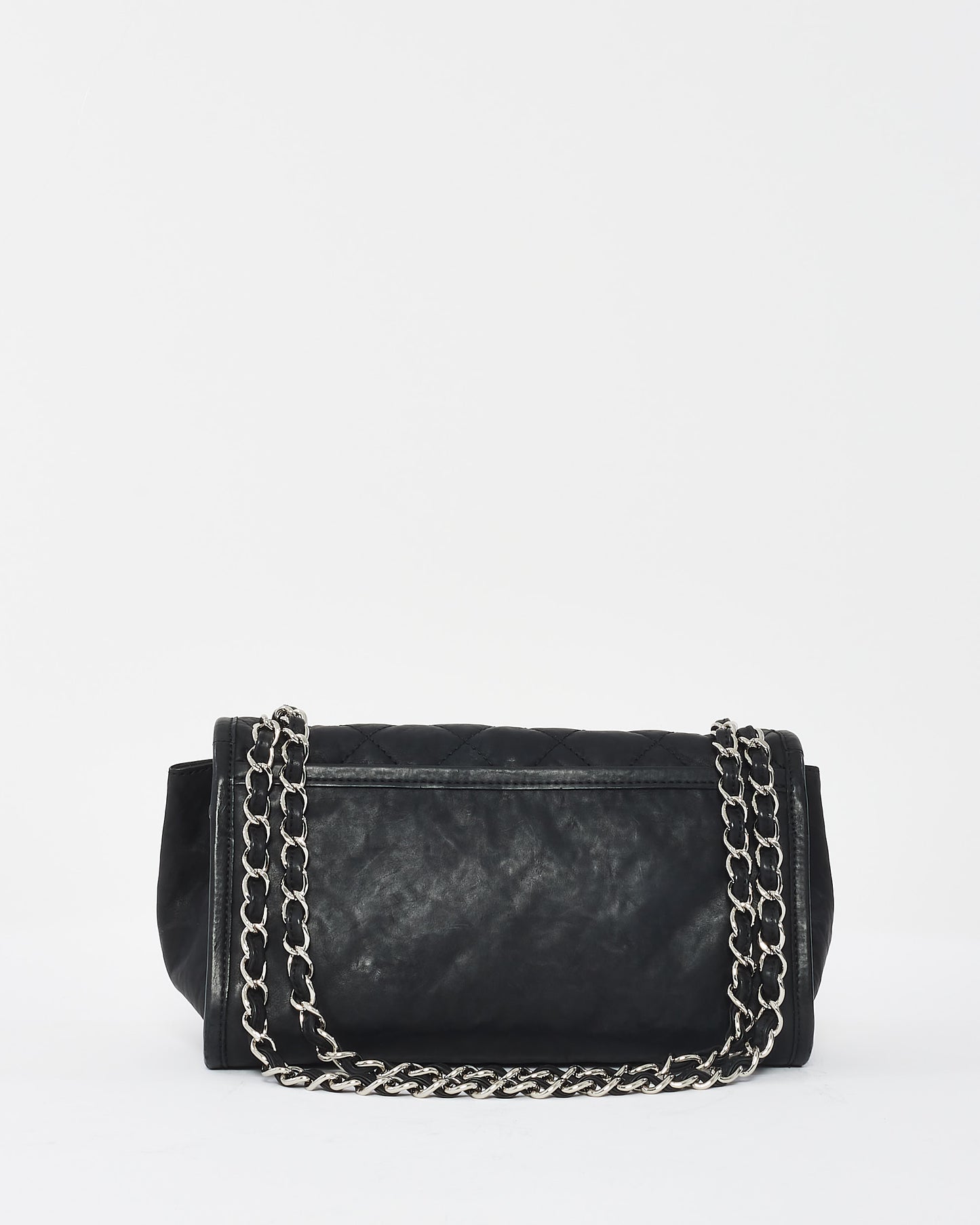 Sac à rabat à double poche en cuir de veau noir Chanel SHW