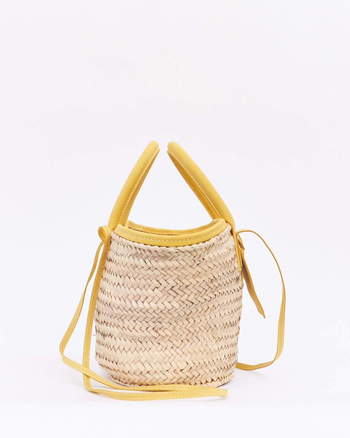 Jacquemus Beige 
Yellow Le Raphia 
Le Panier Soli
 Tote