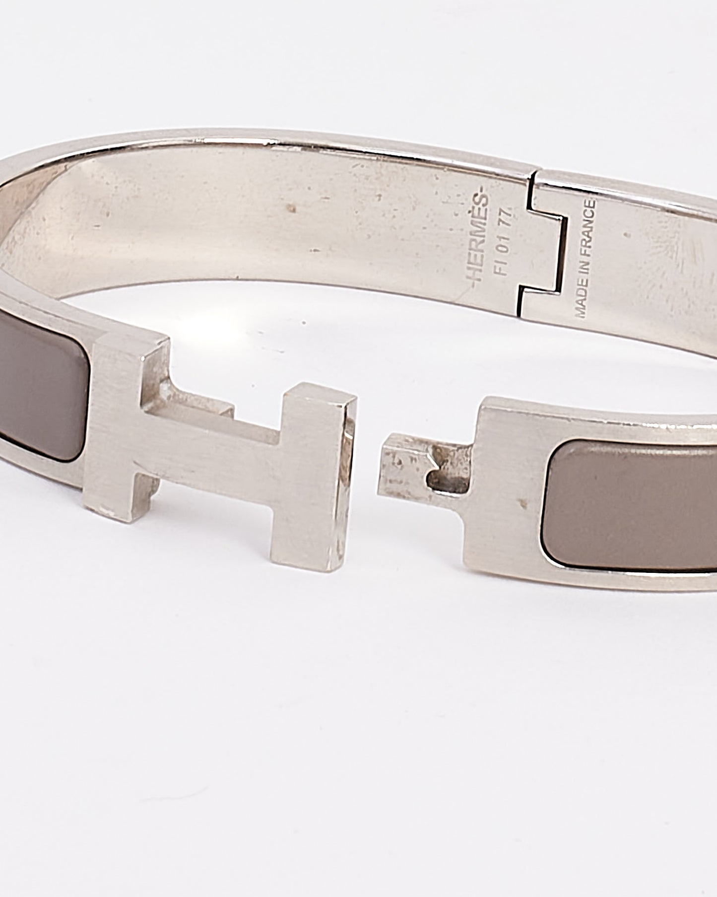 Hermès Men
s Silver/Grey Enamel H Clic Clac Bracelet