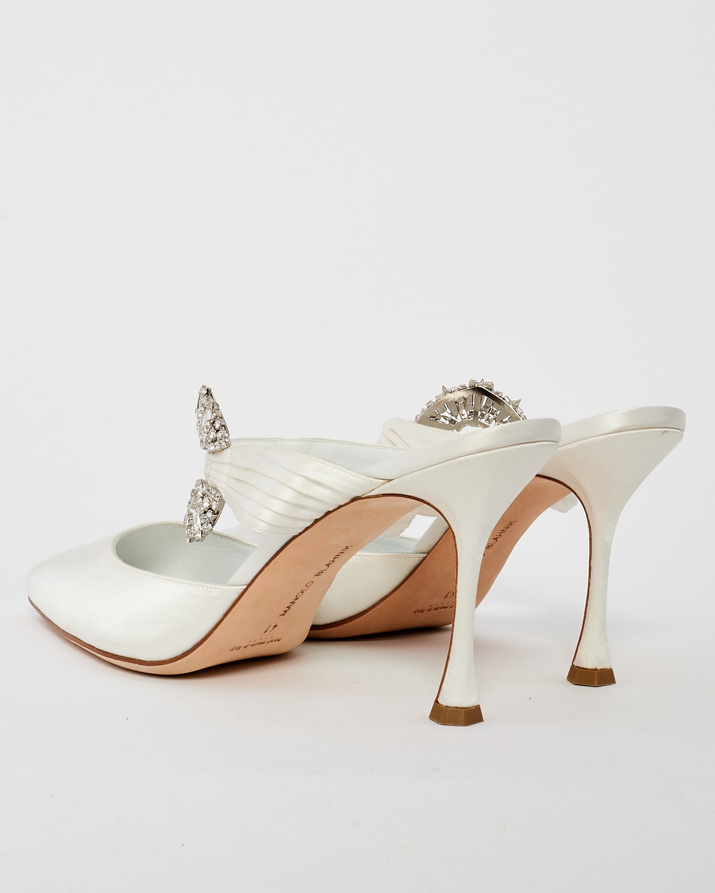 Manolo Blahnik White Satin Maidugura Embellished Pumps - 41