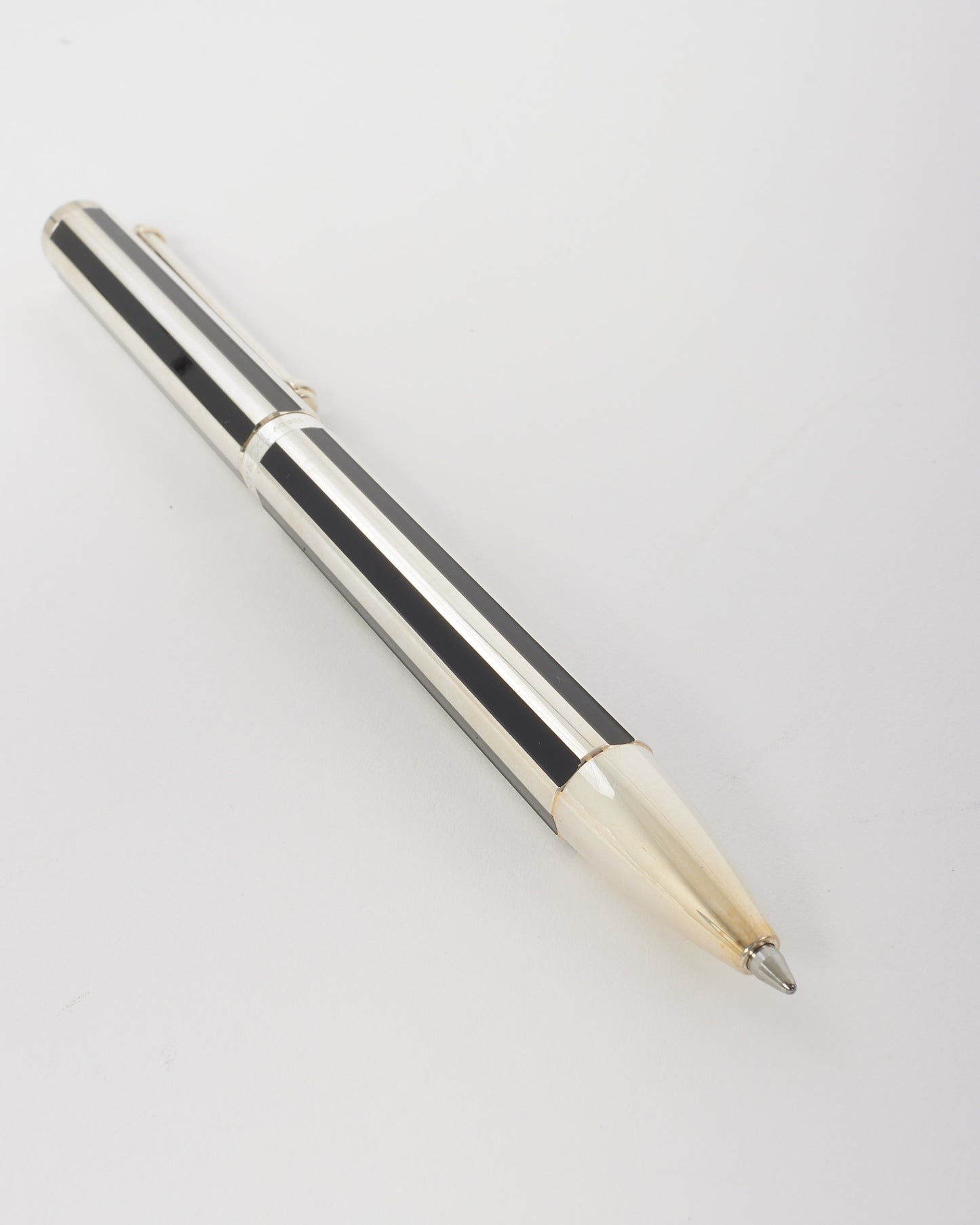 Tiffany 
Co. Silver 
Black Pen