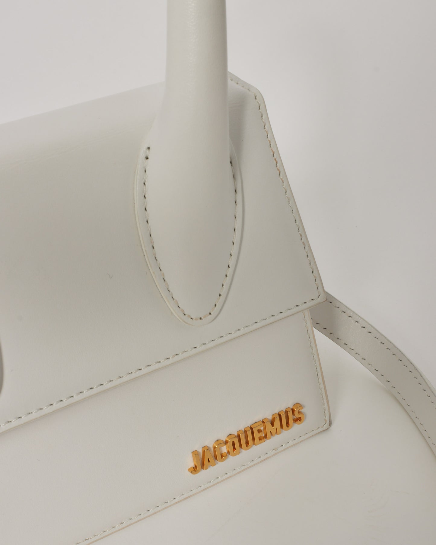 Jacquemus White Leather "Le Chiquito Moyen" Bag