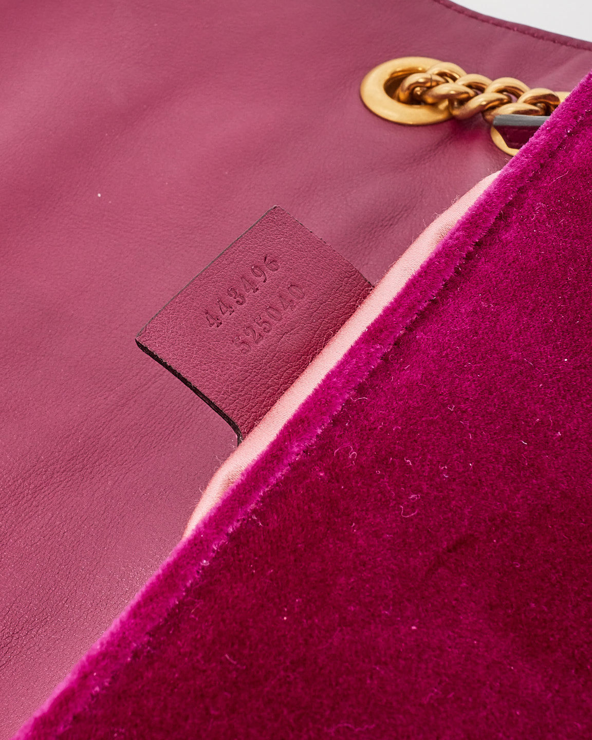 Gucci Fuchsia Matelassé Velvet Medium GG Marmont Shoulder Bag