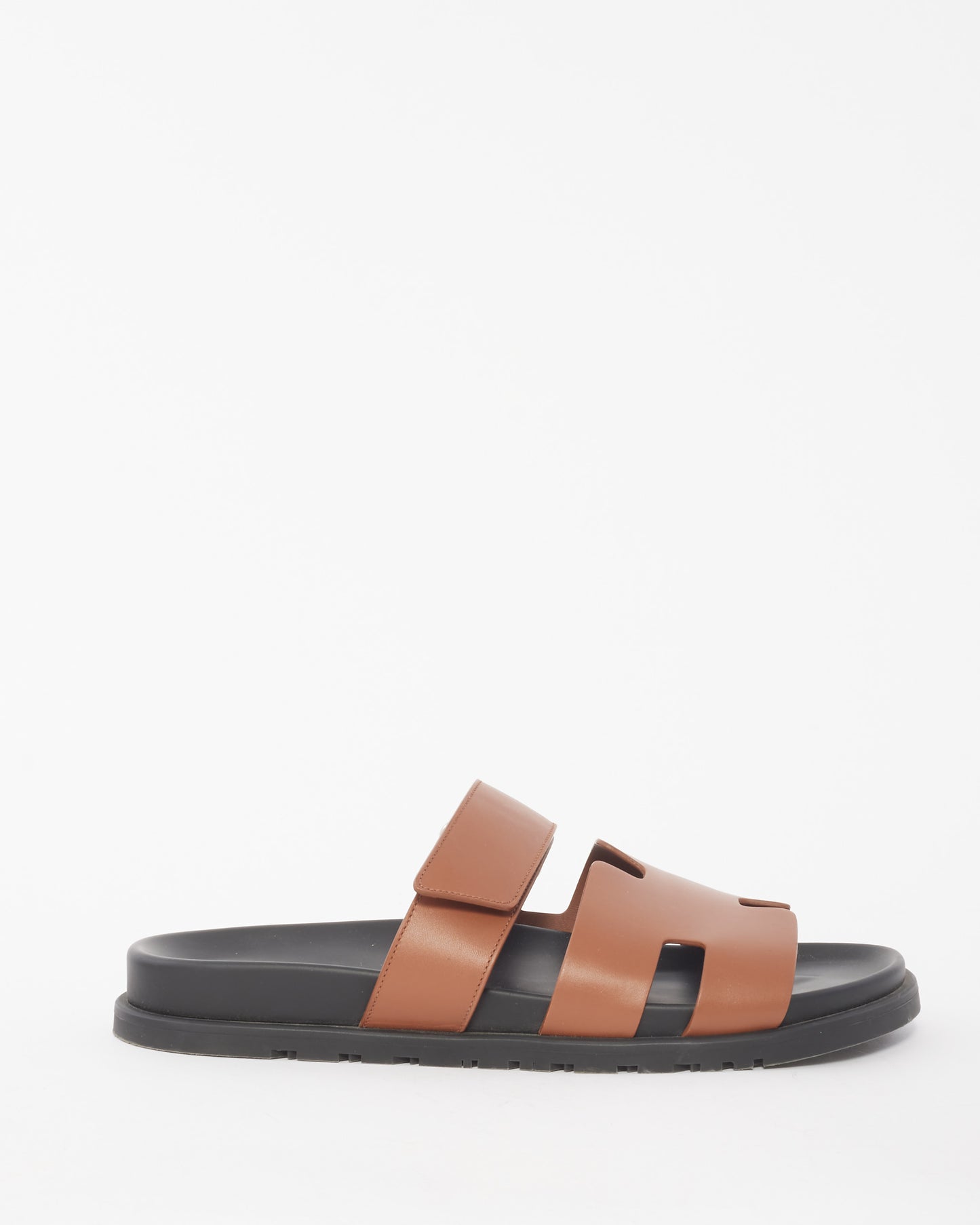 Hermès Gold Leather Chypre Sandals - 42