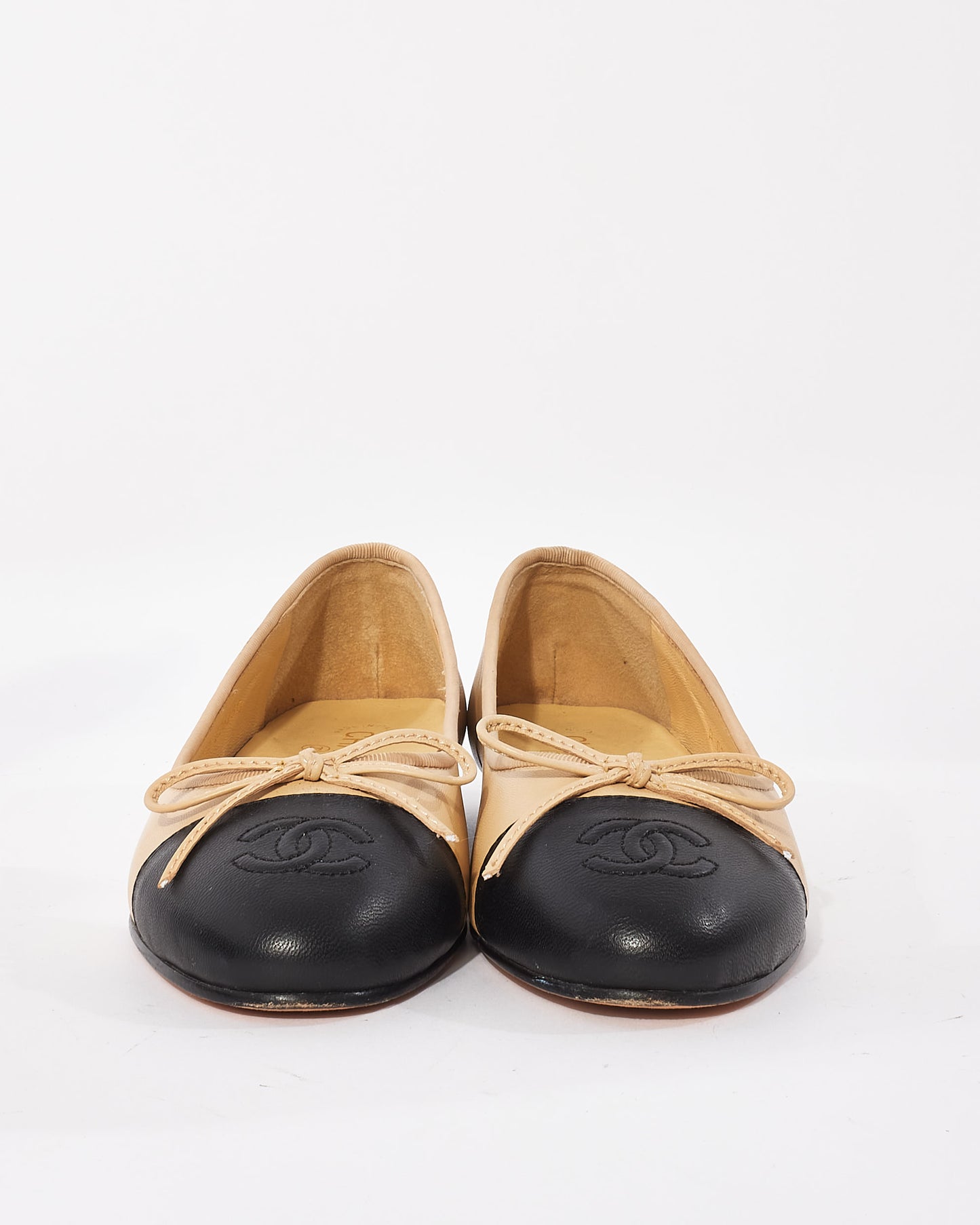 Chanel Beige 
Black Classic Logo Ballerina Flats - 38C