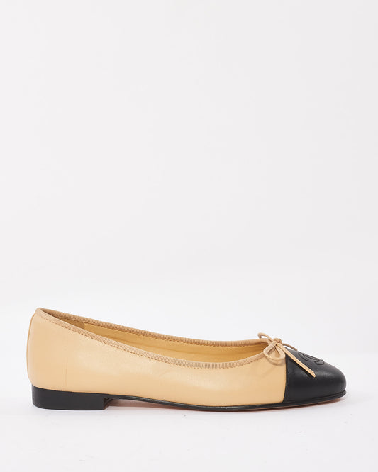 Chanel Beige 
Black Classic Logo Ballerina Flats - 38C