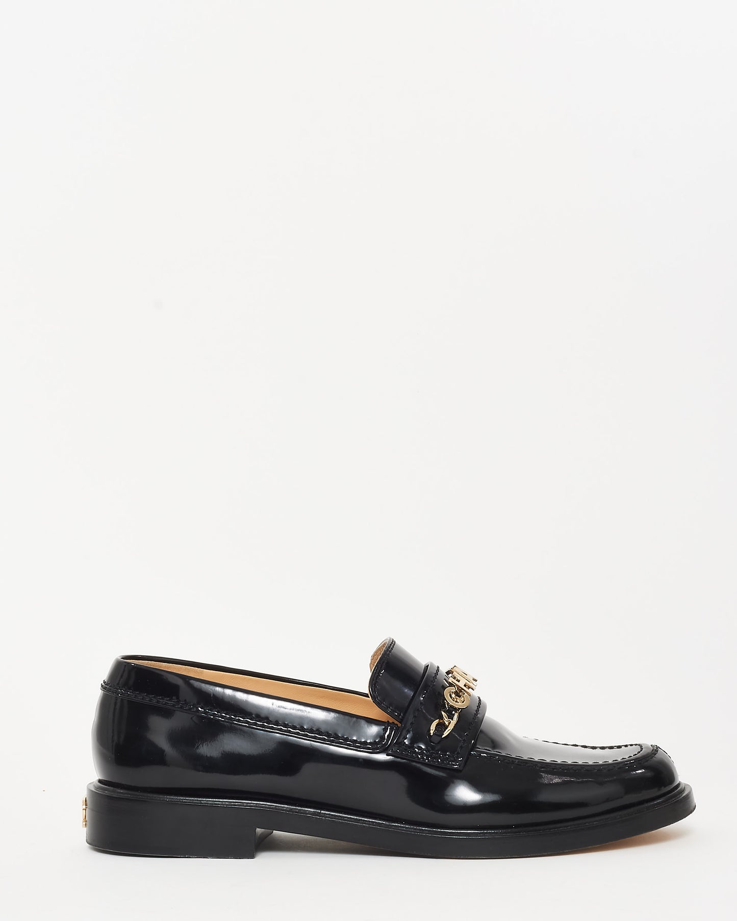 Chanel Black Patent Leather Chain 
CHANEL
 loafers - 39.5C