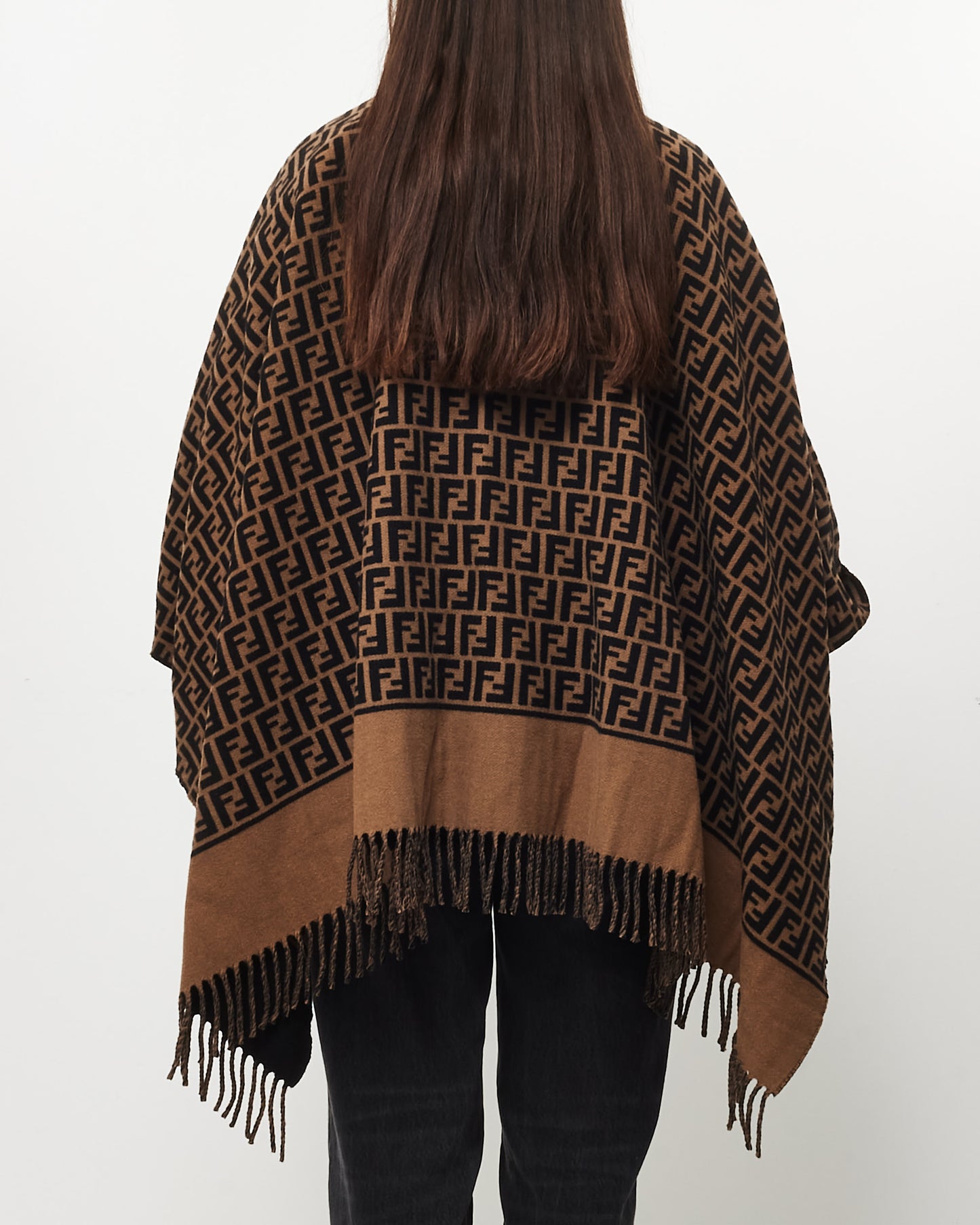 Fendi Brown Zucca Print Wool 
Fleece Poncho