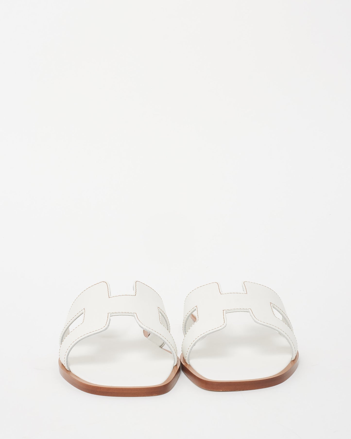 Hermès White Leather Oran Sandals - 35.5