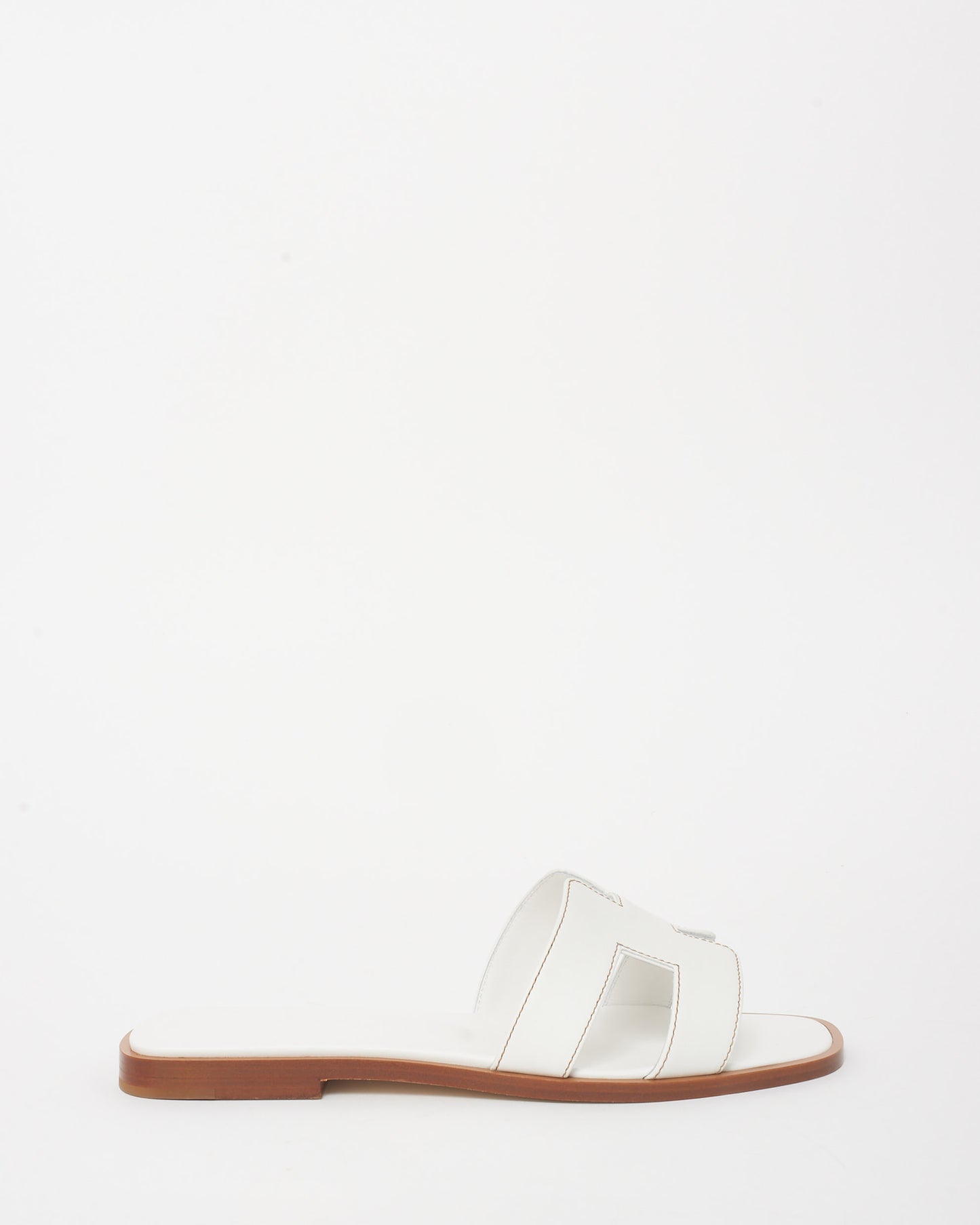 Hermès White Leather Oran Sandals - 35.5