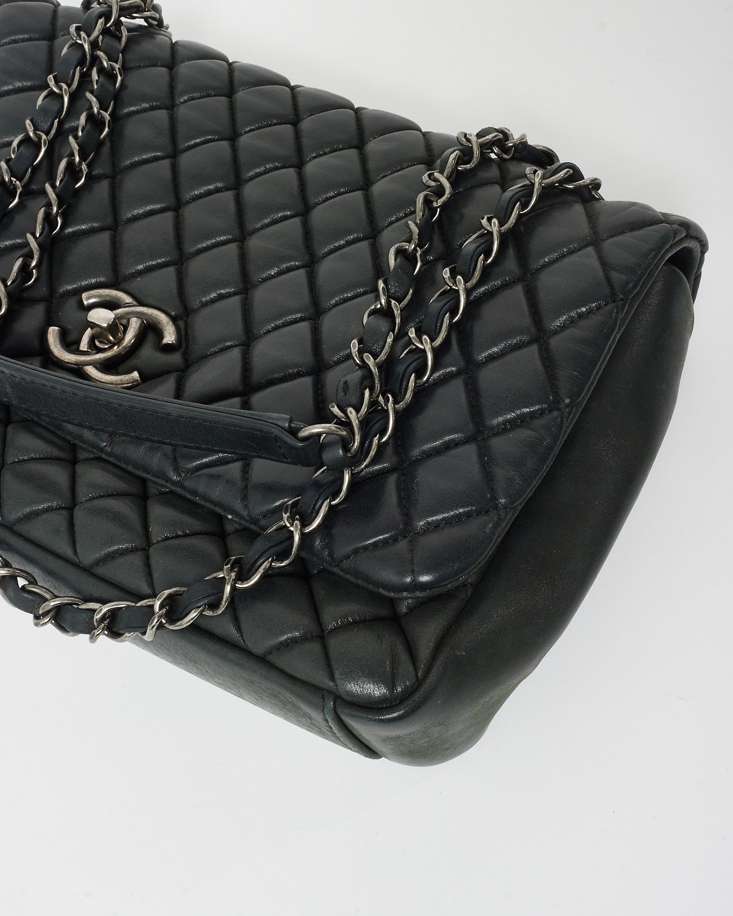 Chanel Black Lambskin Gunmetal Hardware Flap Shoulder Bag