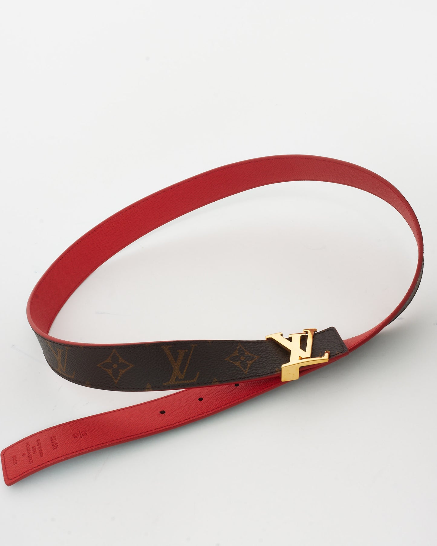 Louis Vuitton Monogram Coated Canvas 
Red Reversible Logo Belt - 80/32