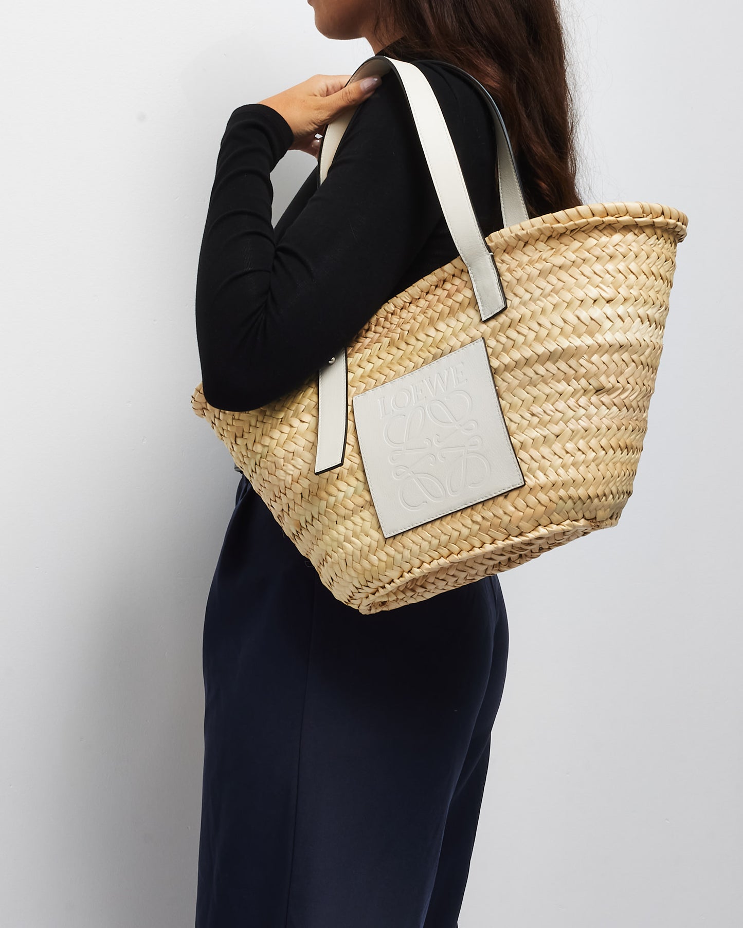 Loewe Medium Palm Leaf 
White Leather Basket Bag