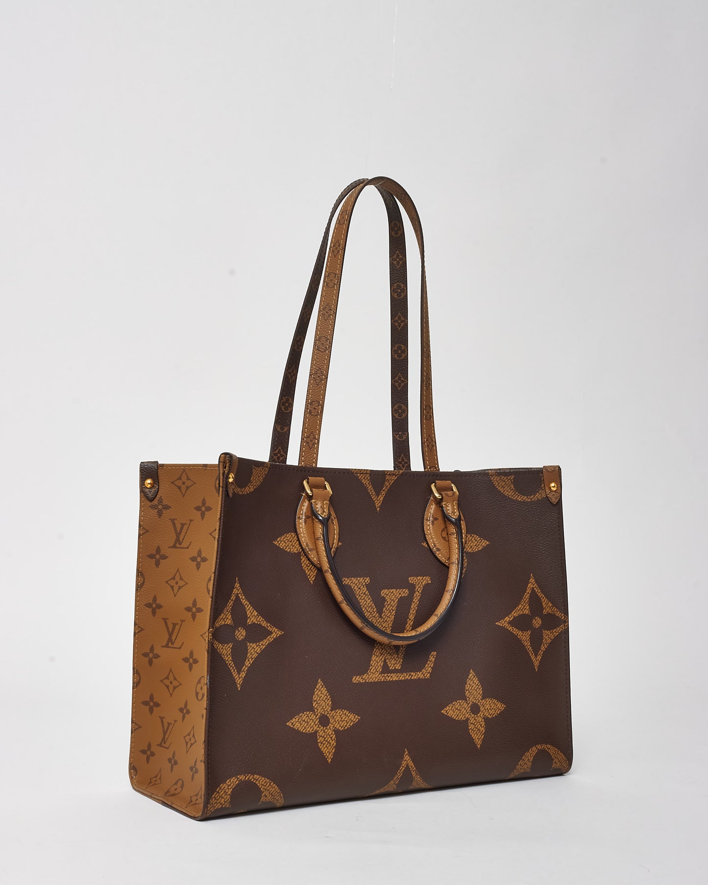 Louis Vuitton Giant Reverse Monogram Coated Canvas MM On The Go Tote Bag