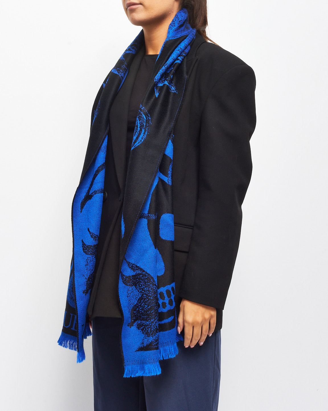 Alexander McQueen Blue Skull 
Leaf Print Knit Scarf