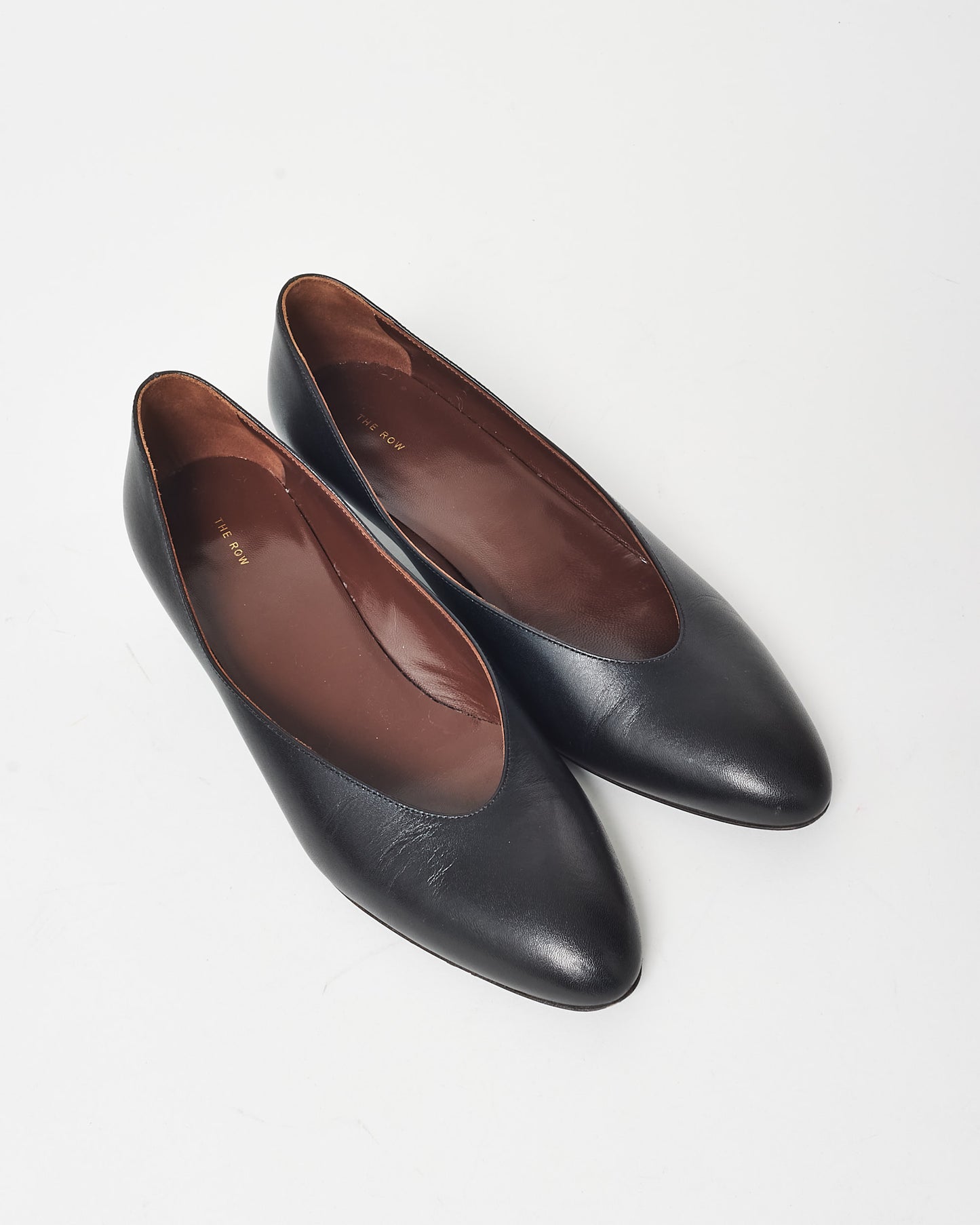 The Row Black Leather Almond Pump - 38