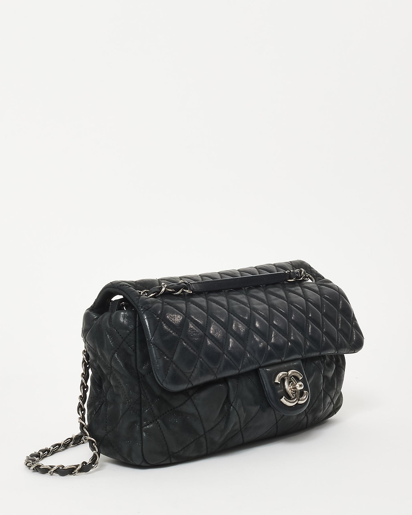 Chanel Black Iridescent Lambskin Chic Quilt Flap Bag