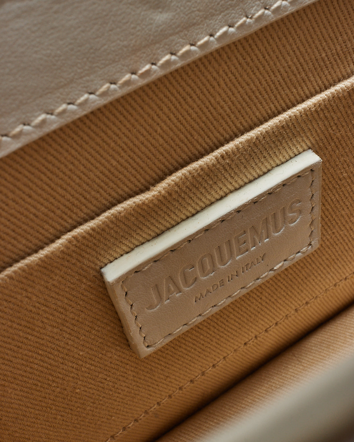 Jacqeumus White Leather Medium "Le Chiquito" Bag