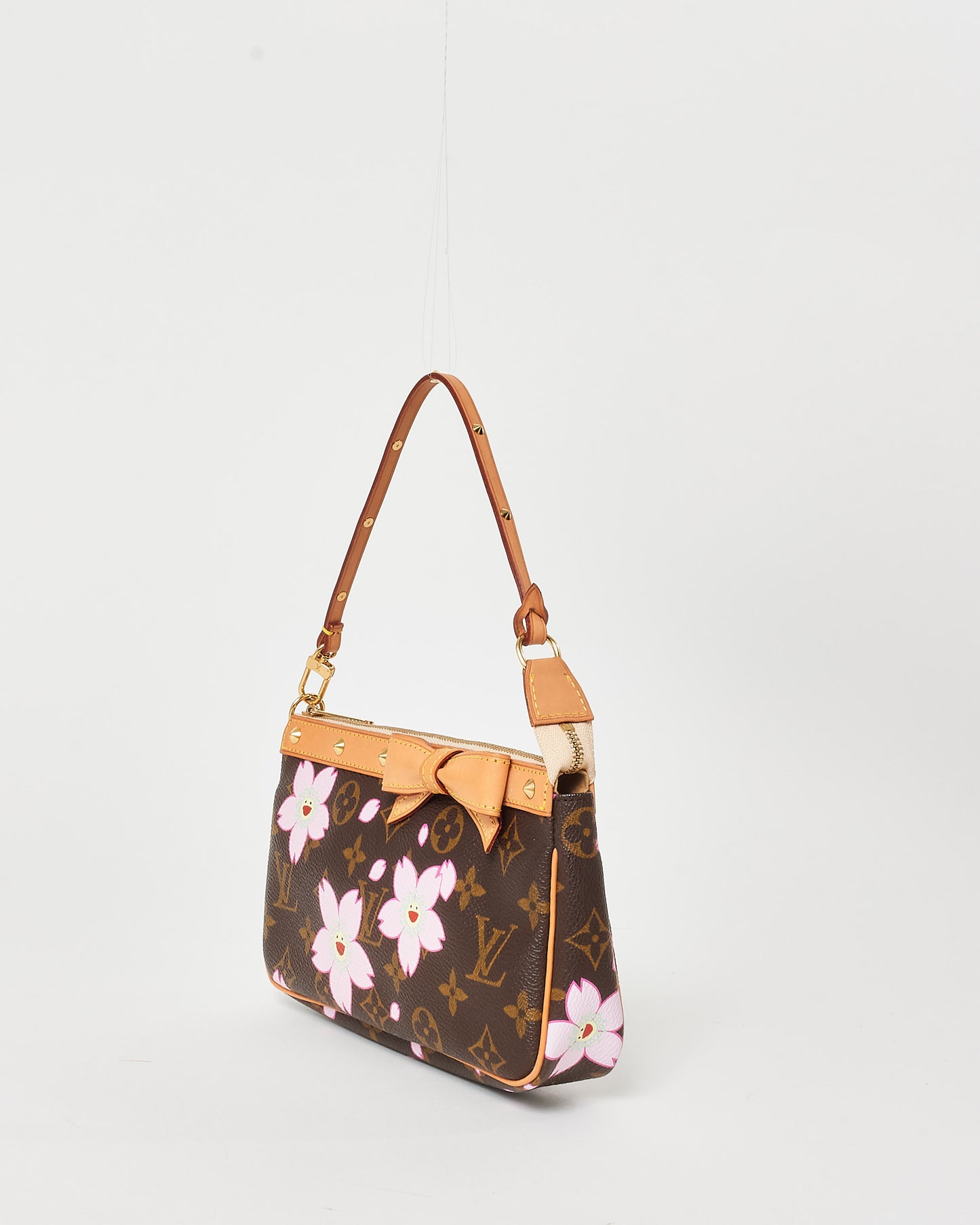 Louis Vuitton Monogram Coated Canvas Cherry Blossom Takashi Murakami Pochette D
Accessoires