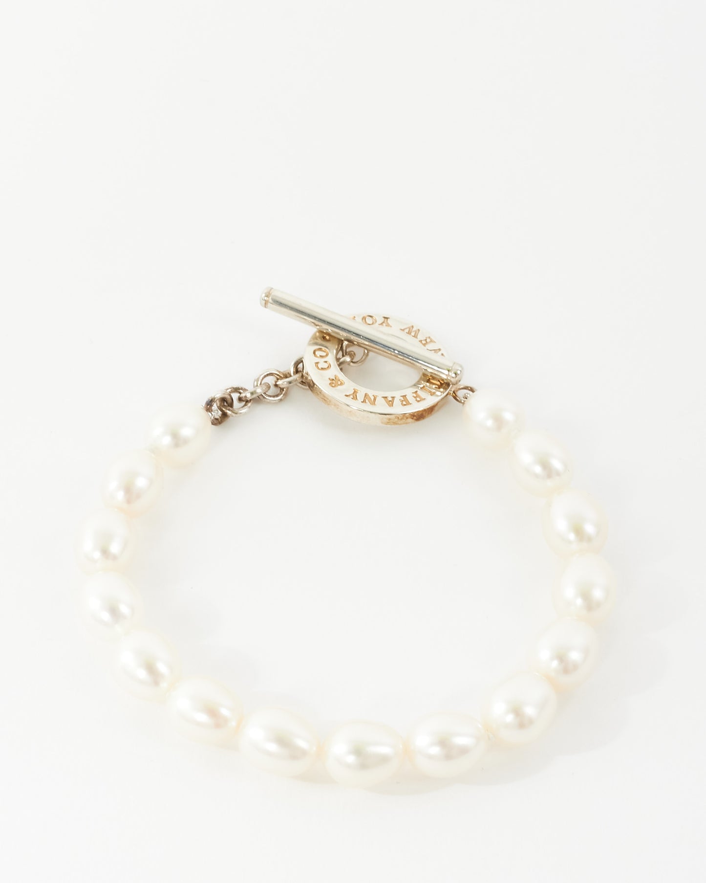 Tiffany 
Co. Pearl Toggle Bracelet