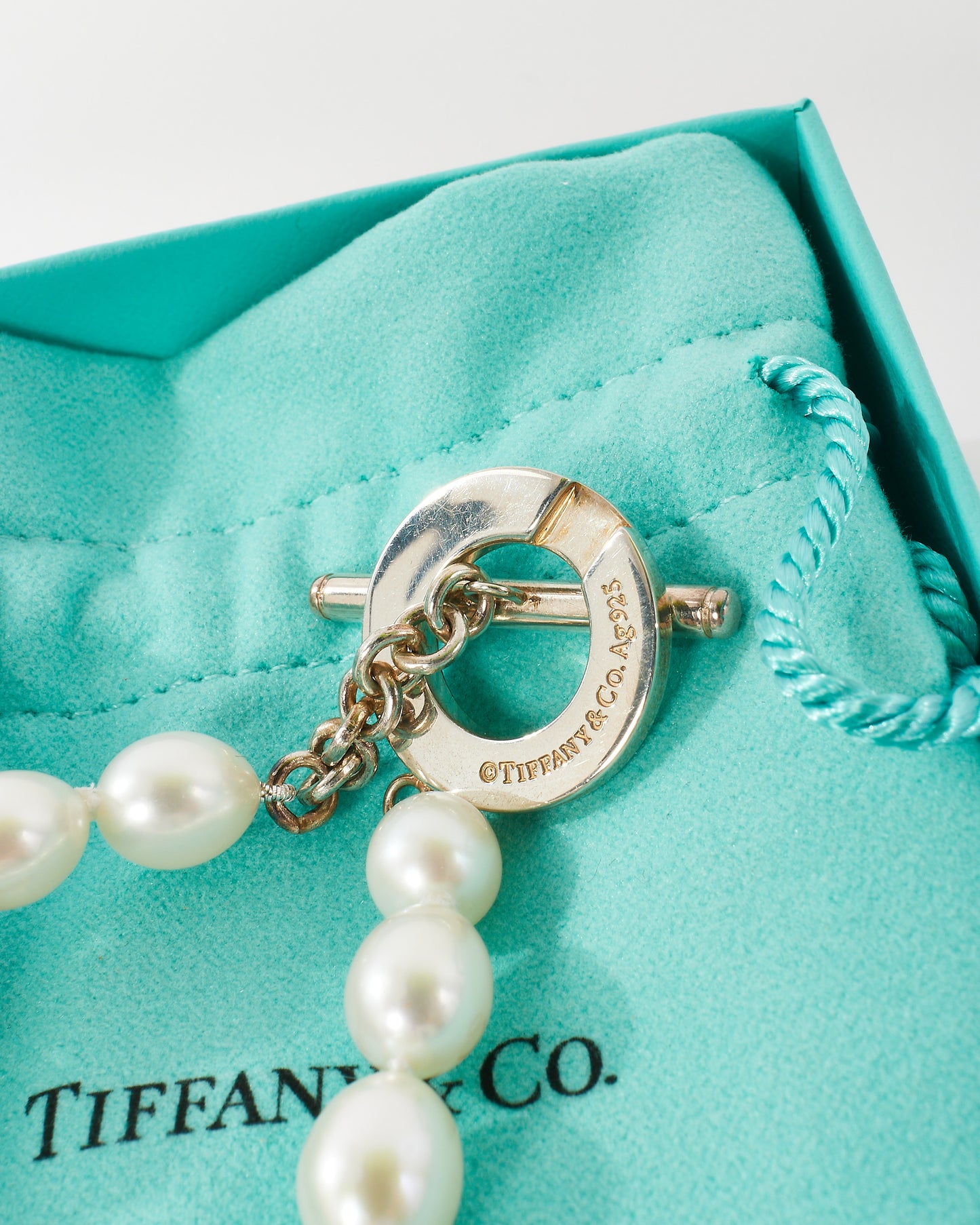 Tiffany 
Co. Pearl Toggle Bracelet