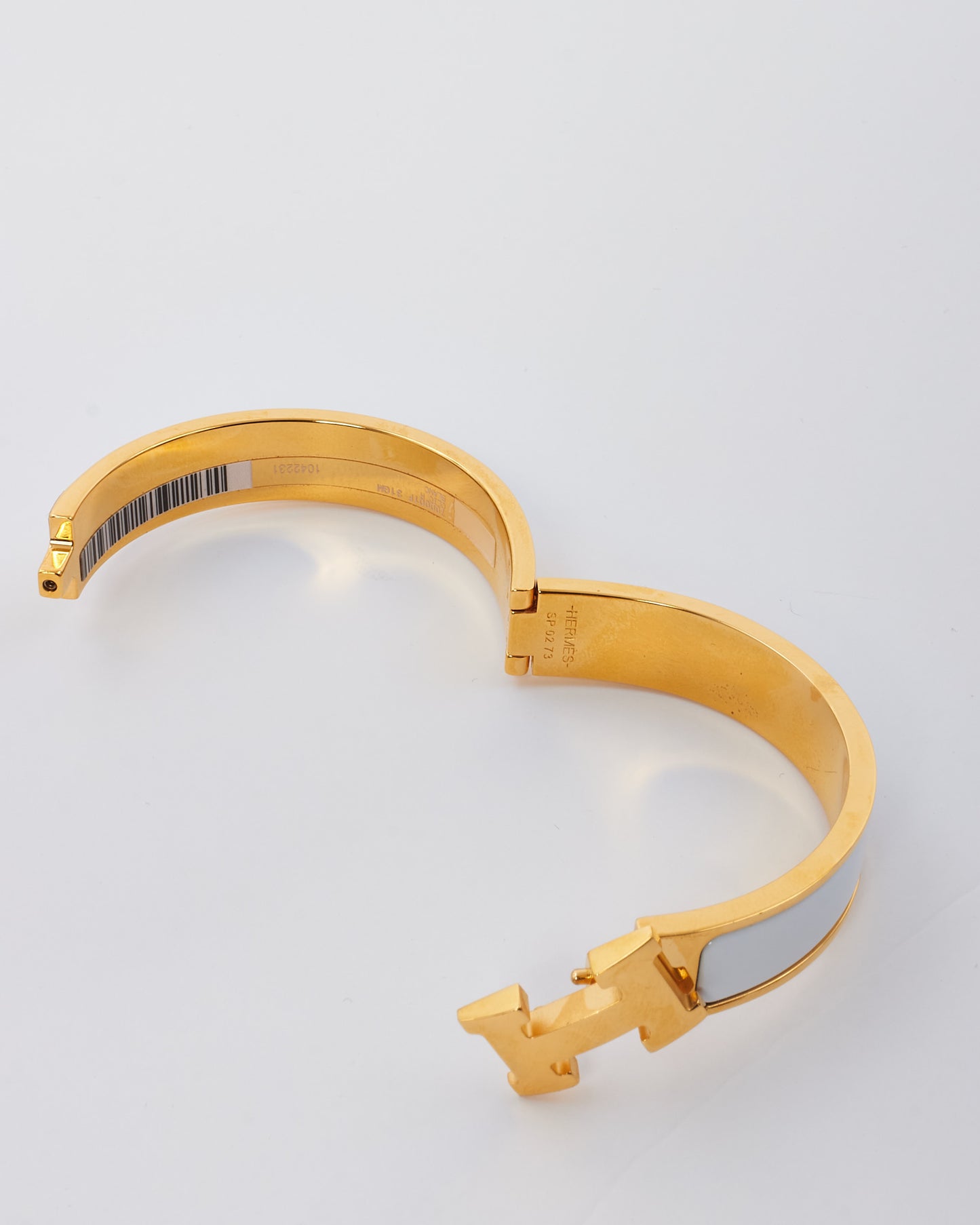 Hermès White 
Gold Clic Clac H Bracelet - GM