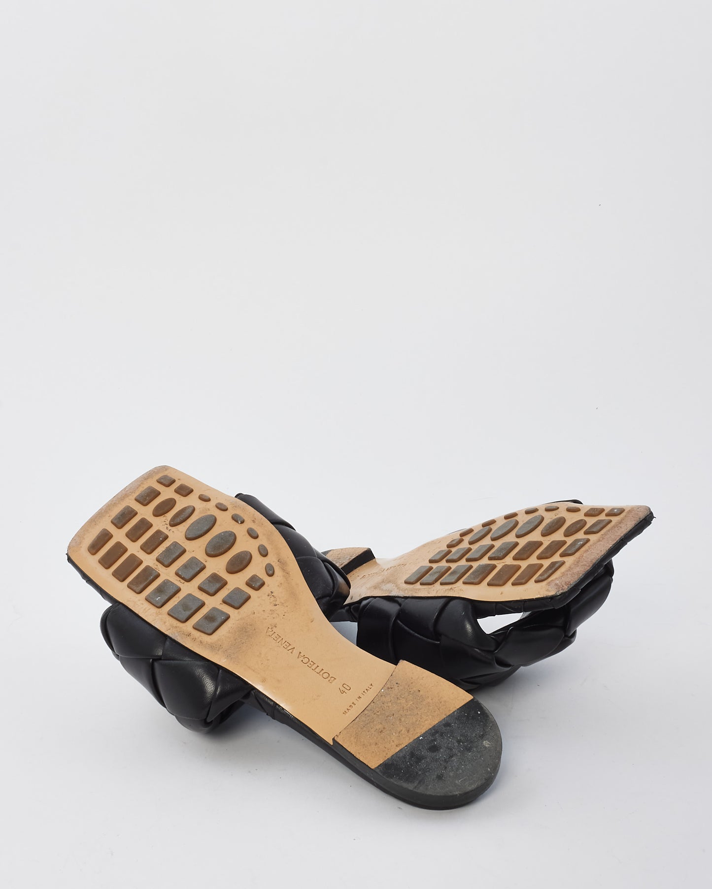 Bottega Veneta Black Intrecciato Leather Lido Flat Sandals - 40