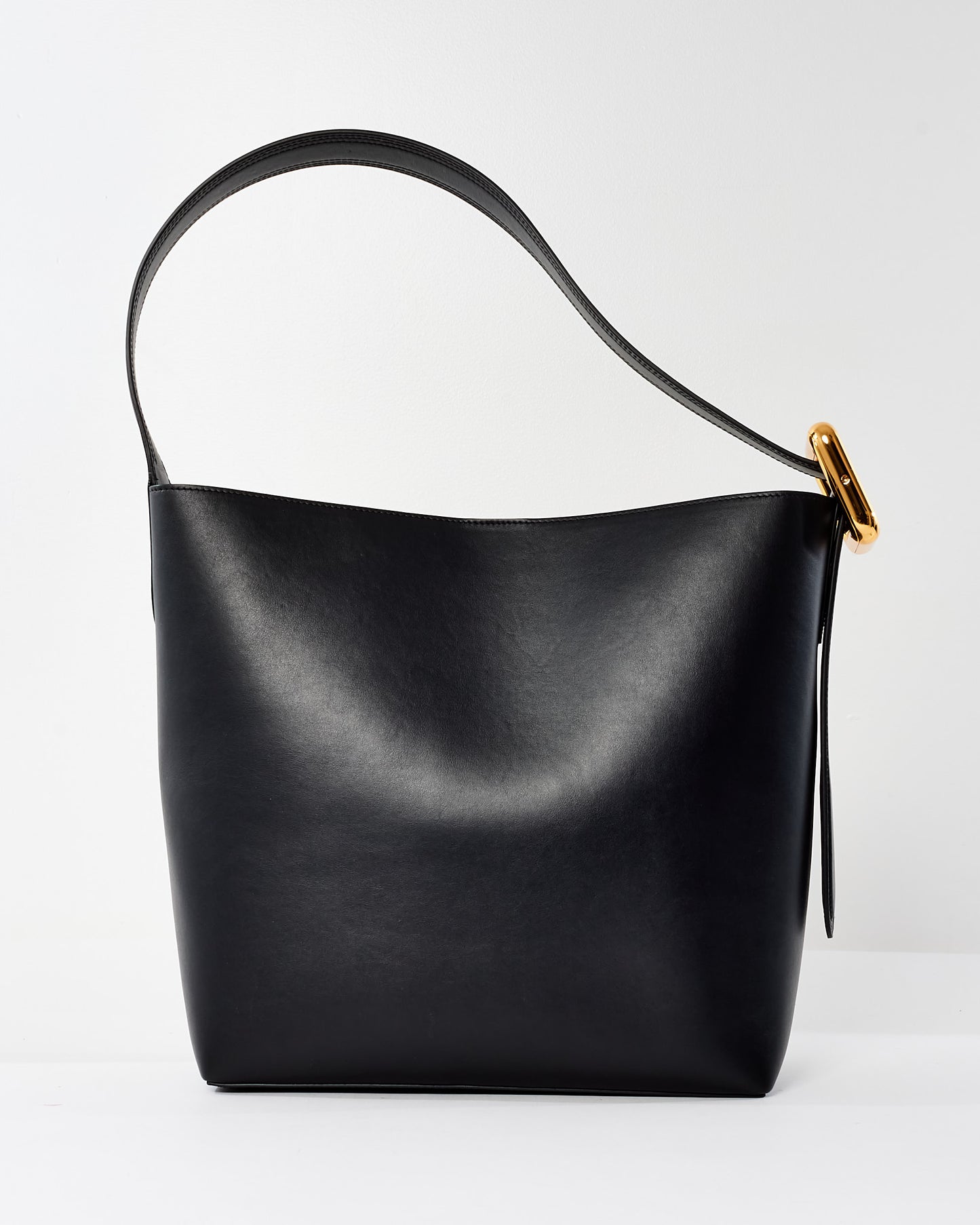 Jacquemus Black Leather Le Regalo Bucket Bag