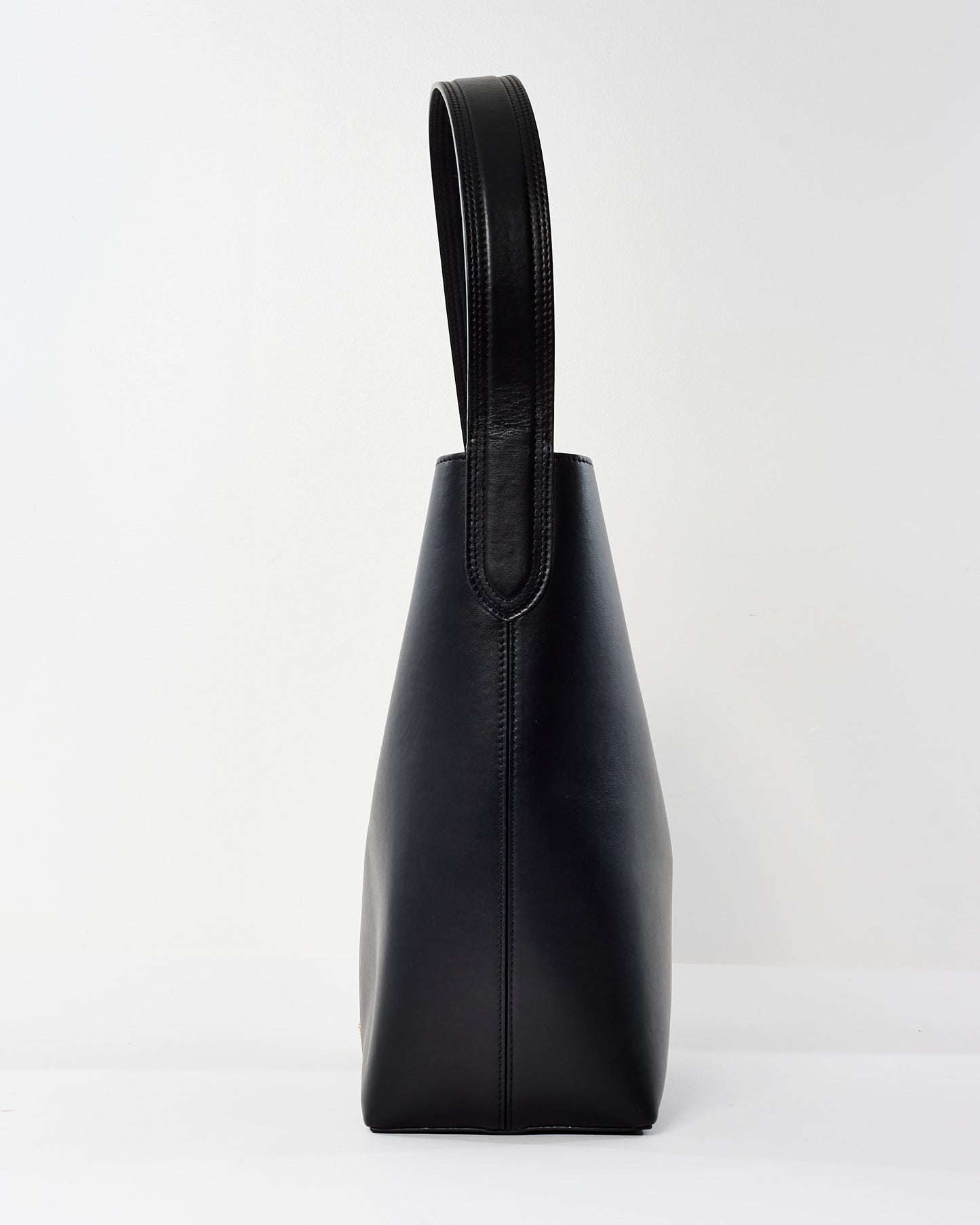 Jacquemus Black Leather Le Regalo Bucket Bag