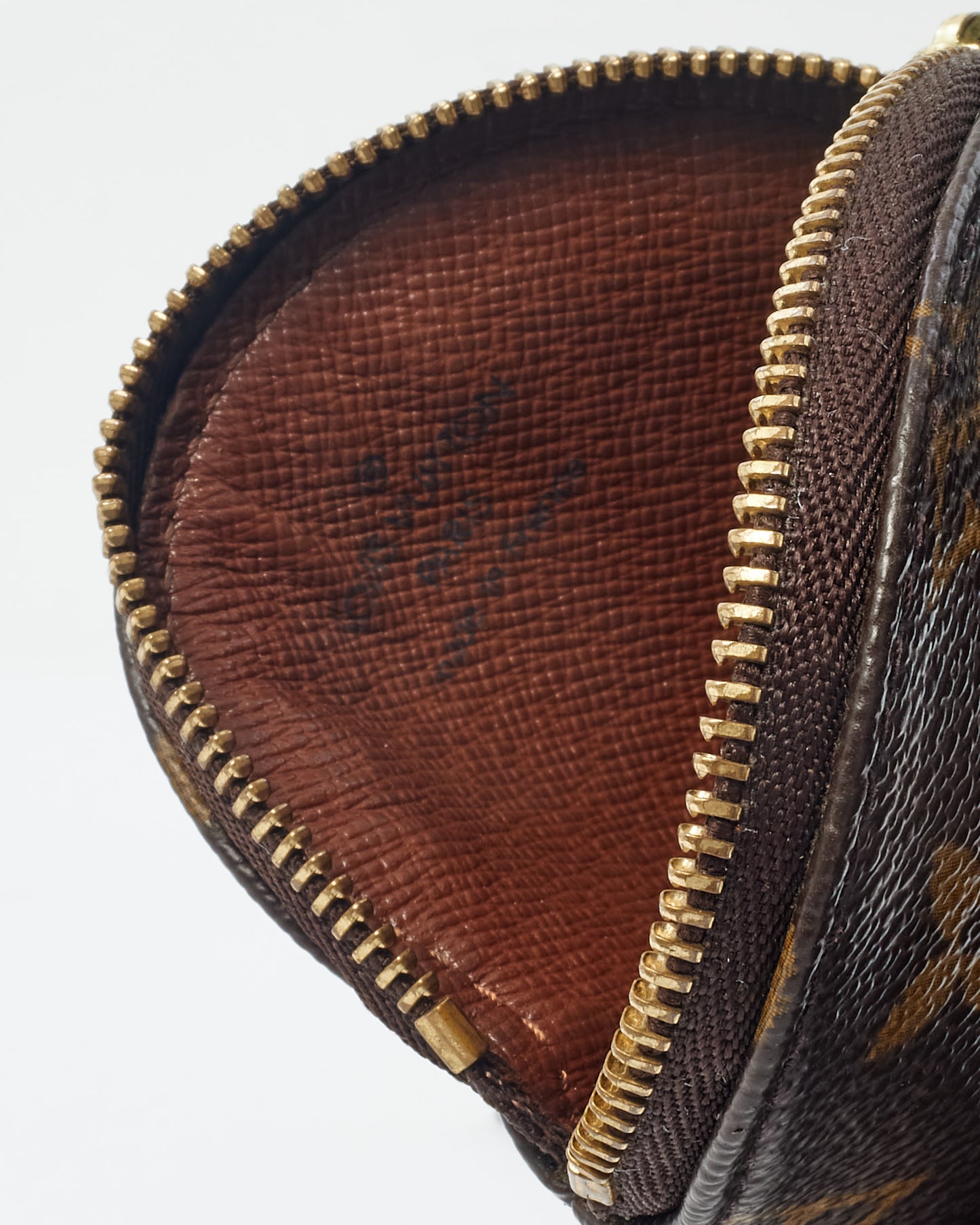 Louis Vuitton Monogram Canvas Round Coin Purse