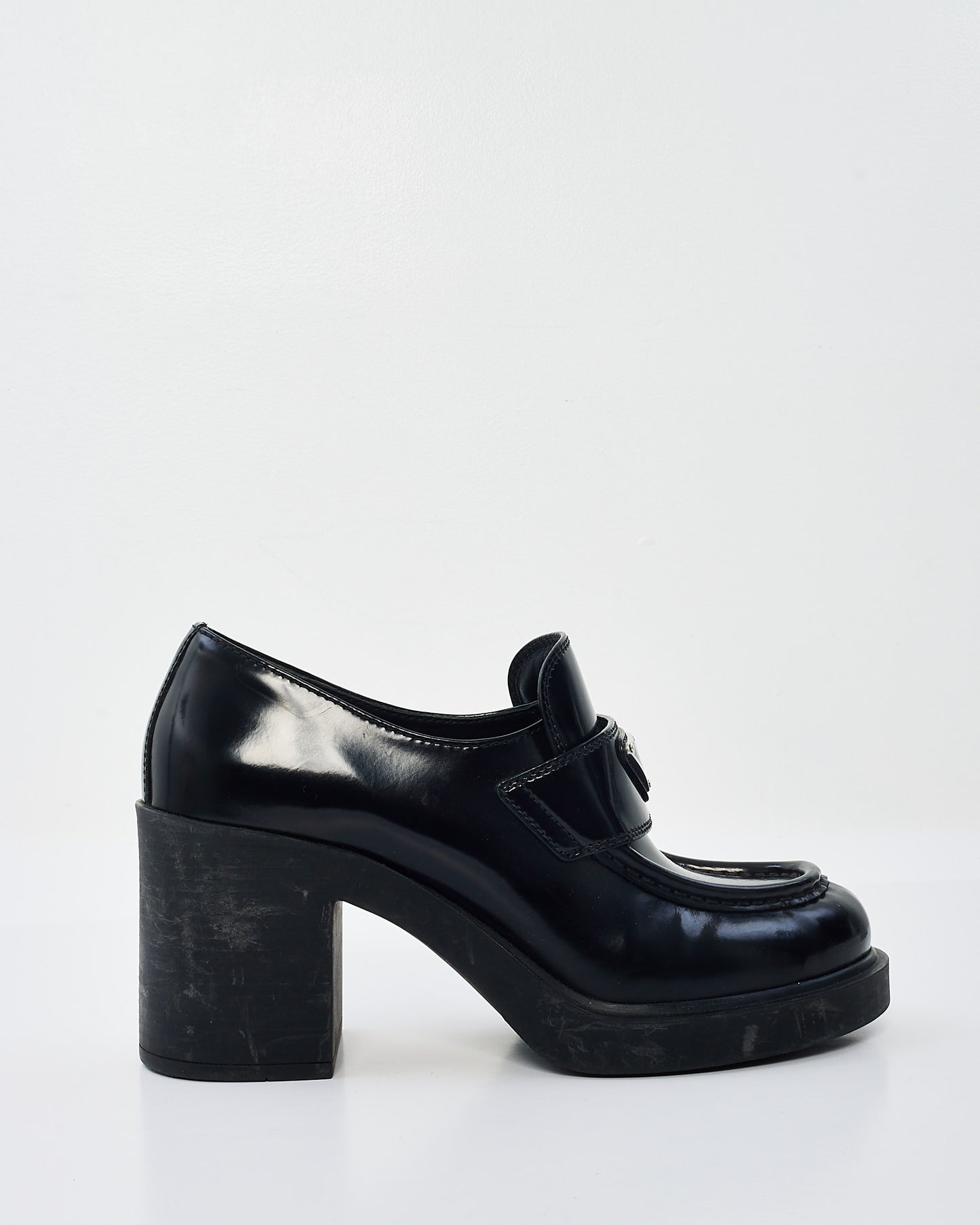 Prada Black Patent Leather Block Heel Logo Loafers - 38