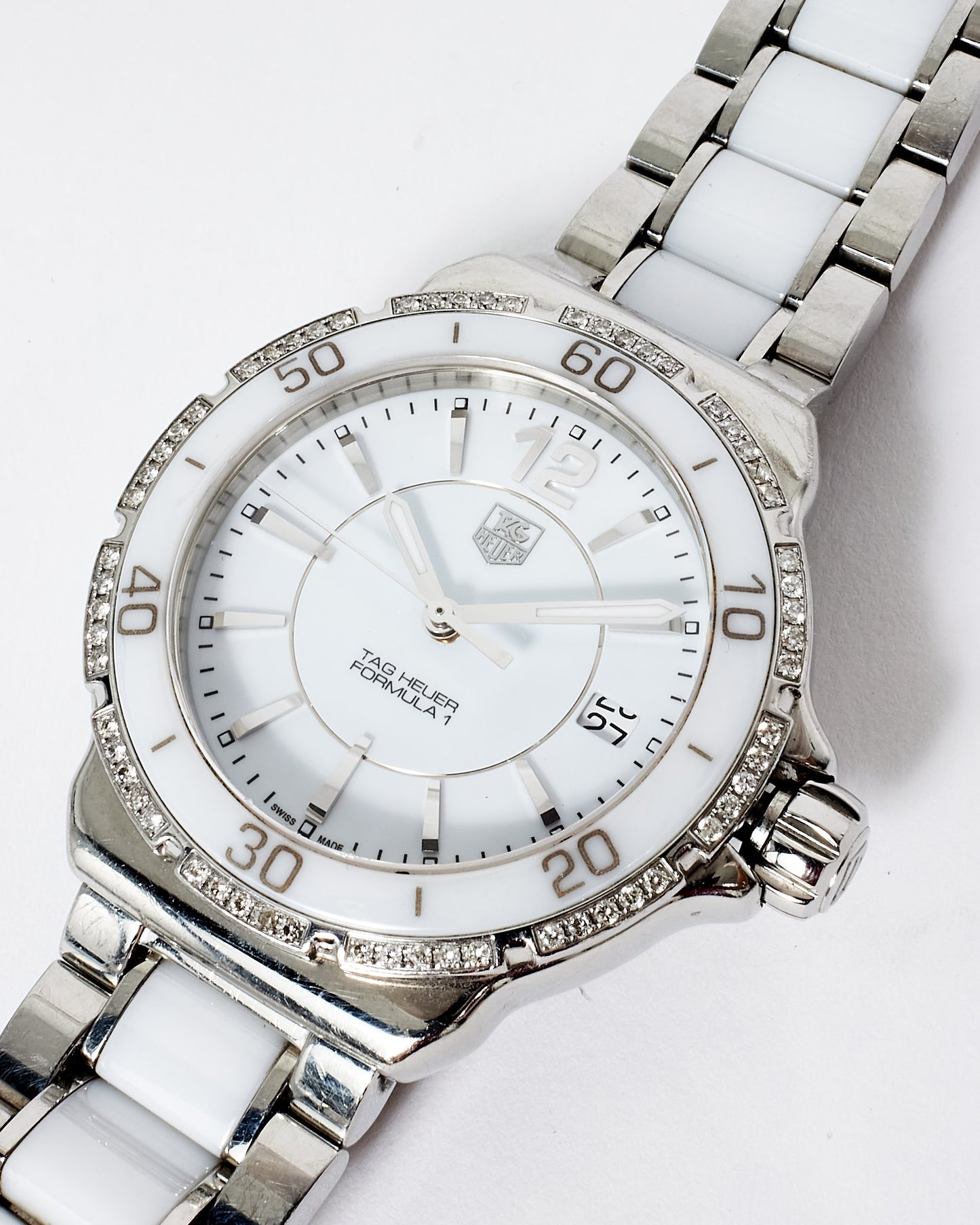 Tag Heuer Silver and White Ceramic 
Sterling Silver with Diamonds Formula 1 Ladies Watch