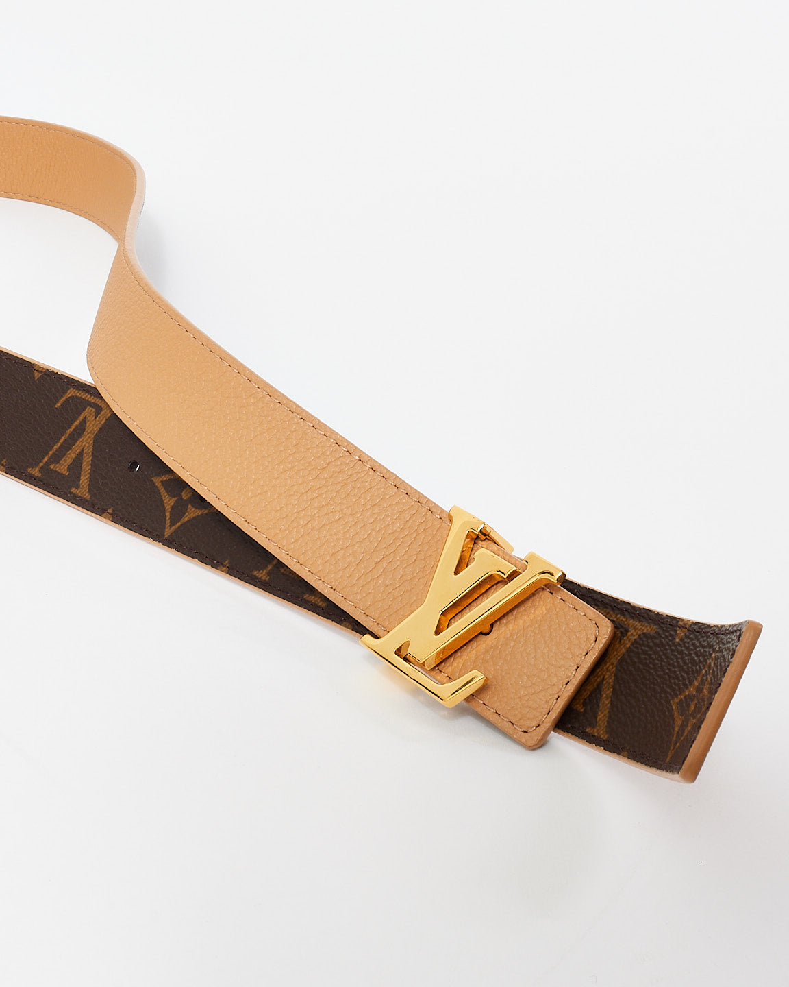 Louis Vuitton Monogram Canvas 
Beige Leather Reversible Logo Belt - 80/32