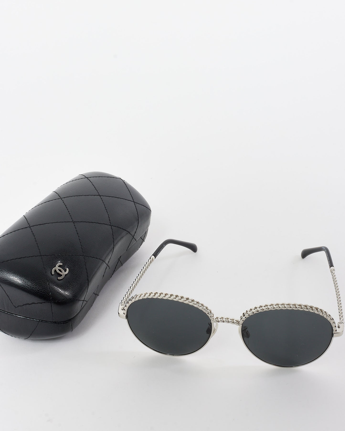 Chanel C.124/S4 Chain Detail Round Frame Sunglasses