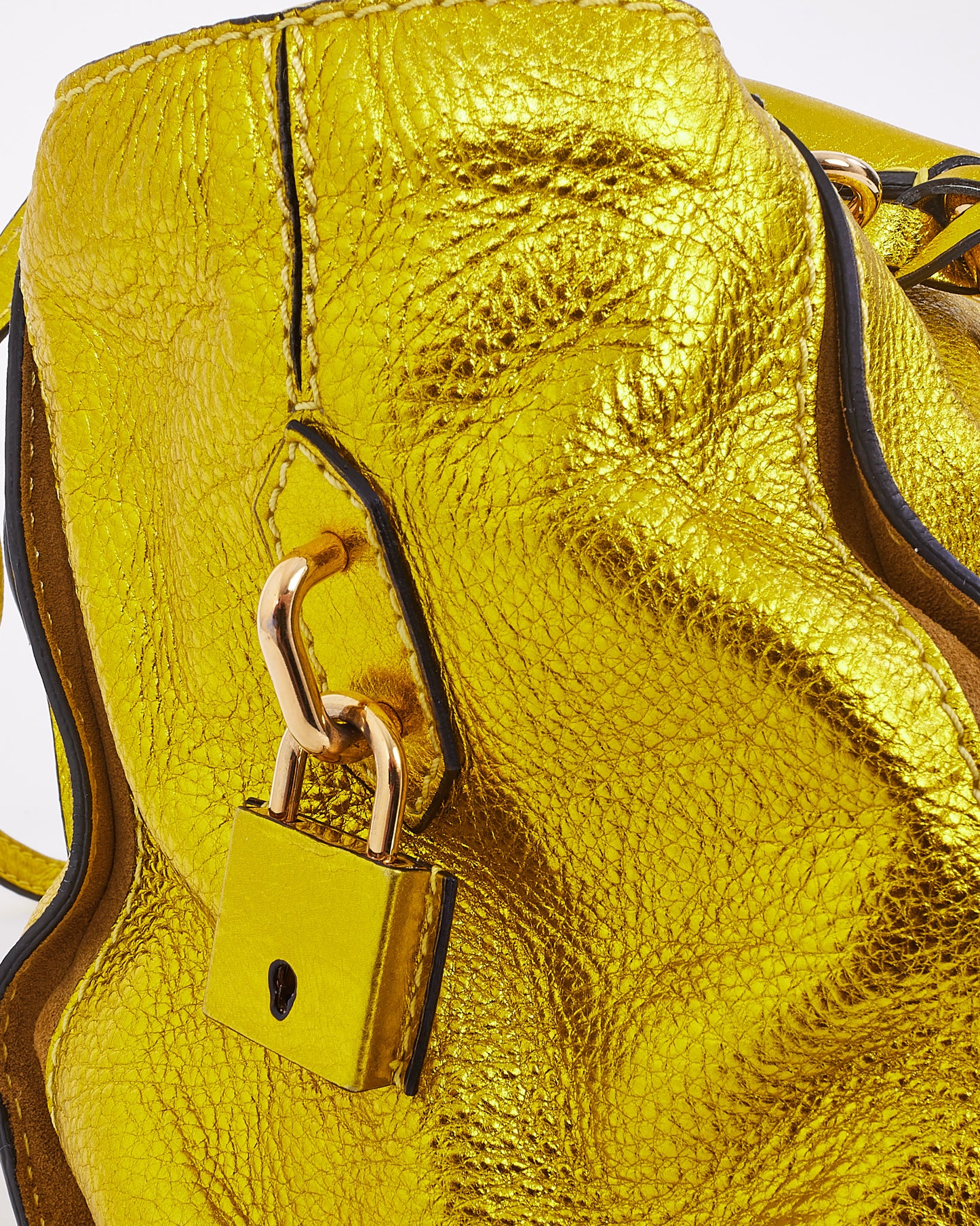 Sac Prorsum en cuir grainé jaune métallisé Burberry