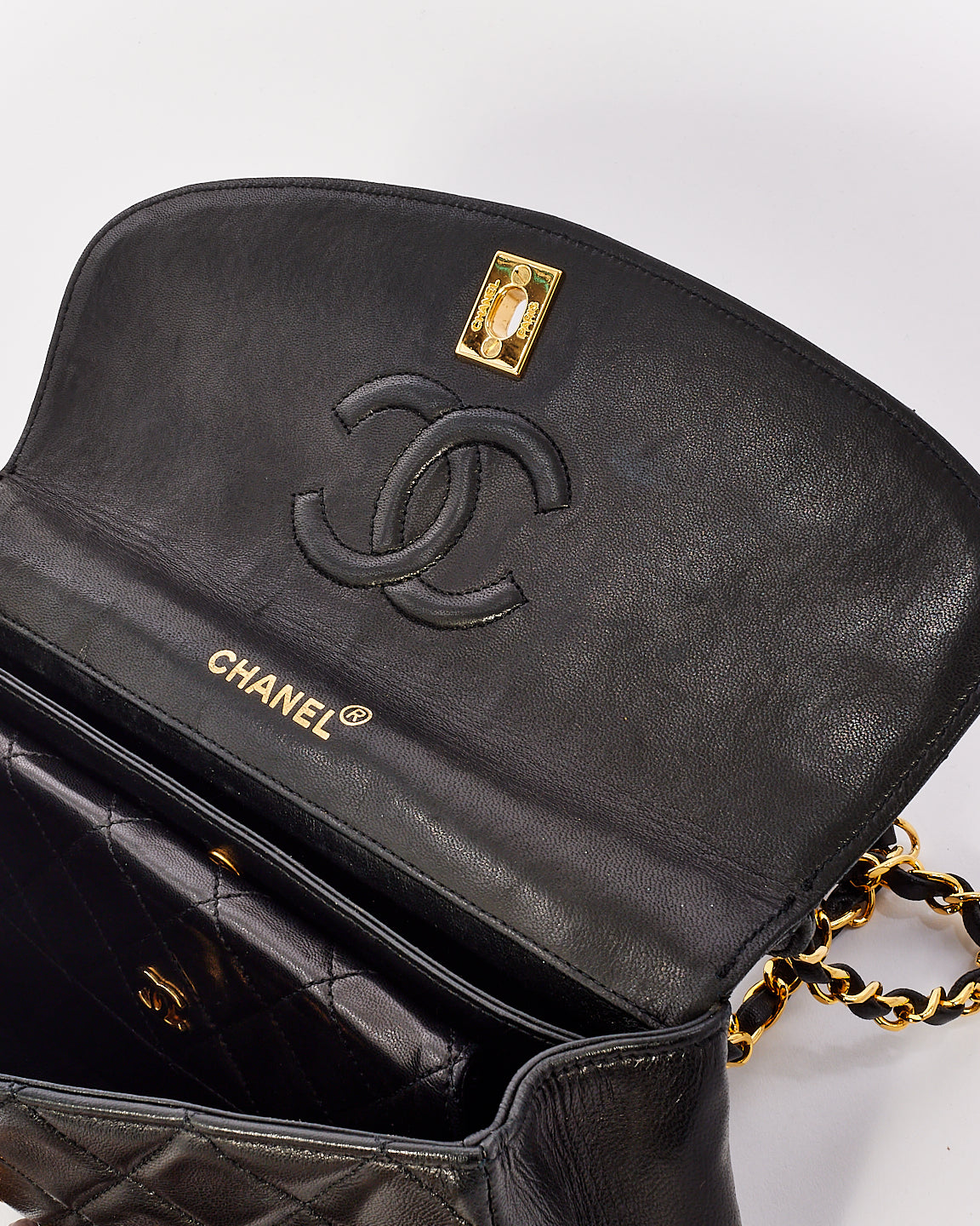 Chanel Vintage Black Lambskin Leather Single Flap Pocket Chain Shoulder Bag